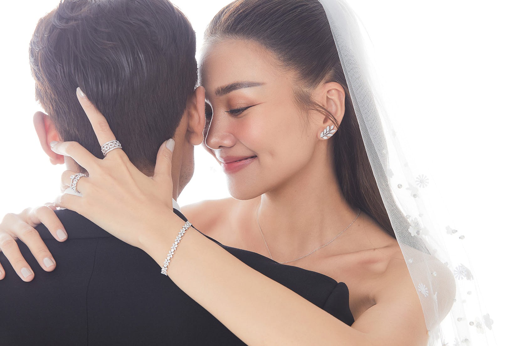 Hình ảnh đầu tiên ở đám cưới Thanh Hằng và nhạc trưởng Nhật Minh ảnh 13
