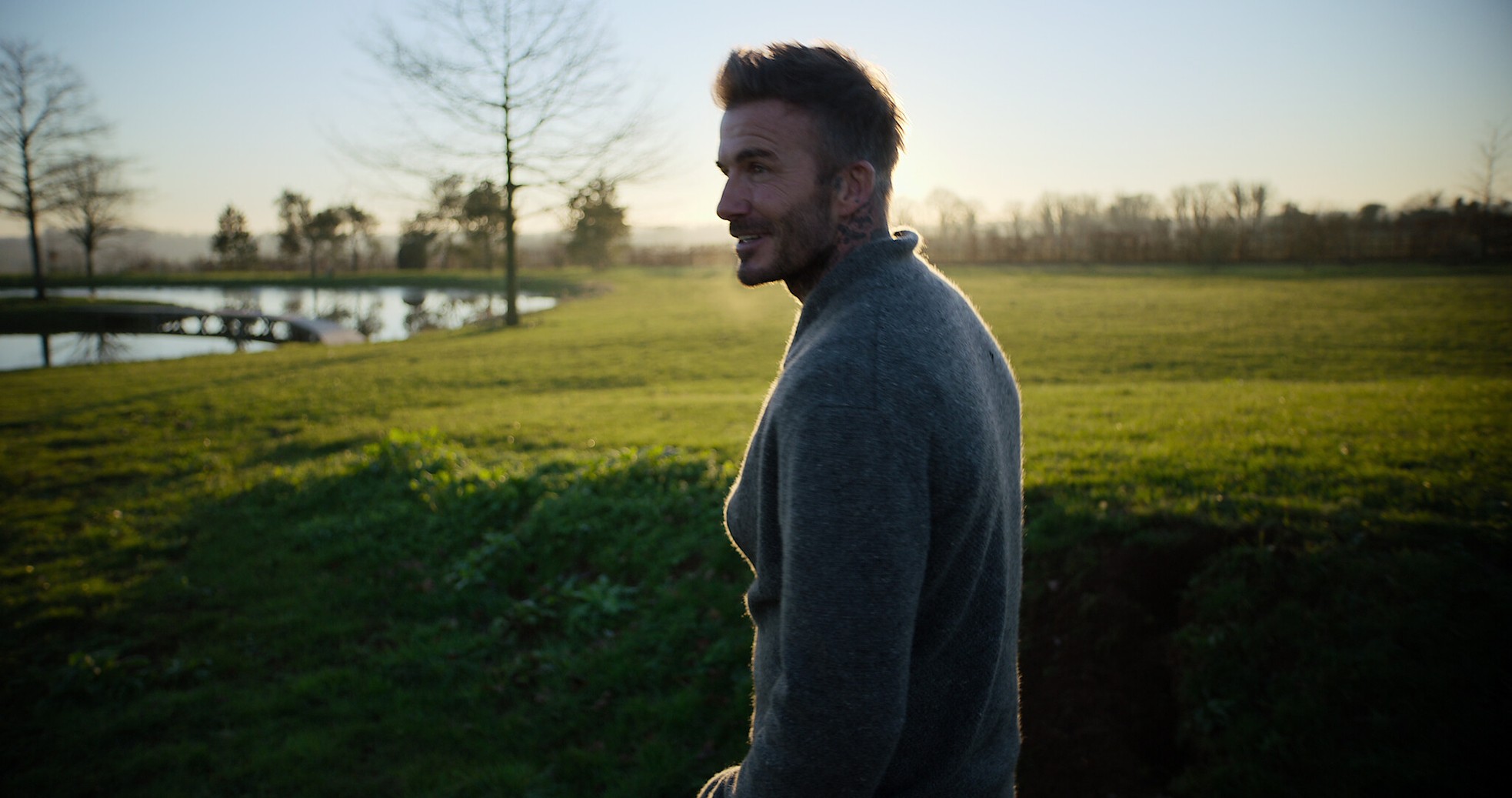 Phim về David Beckham có gì ngoài vụ bê bối ngoại tình? ảnh 1