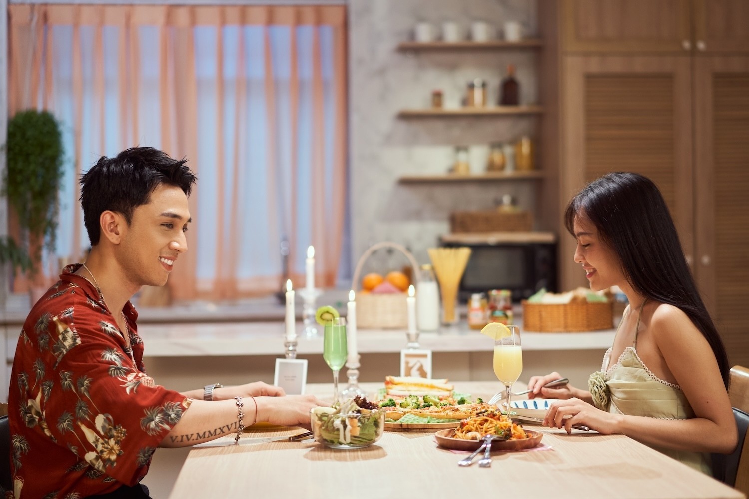 Nguồn cơn câu chuyện nam ca sĩ đánh rơi 150 triệu USD ở Ca sĩ mặt nạ ảnh 6