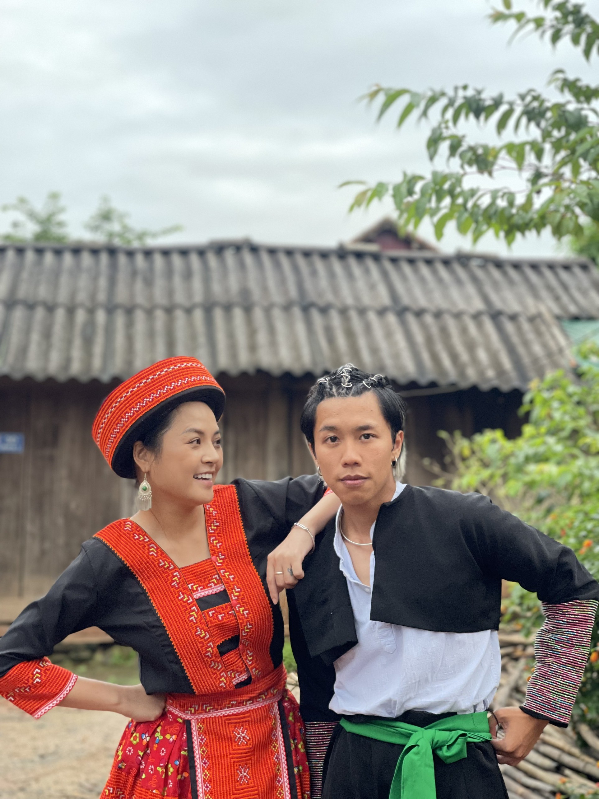 Nhân vật đóng trai bản 'xấu lạ' trong 'Cuộc chiến không giới tuyến' ảnh 4