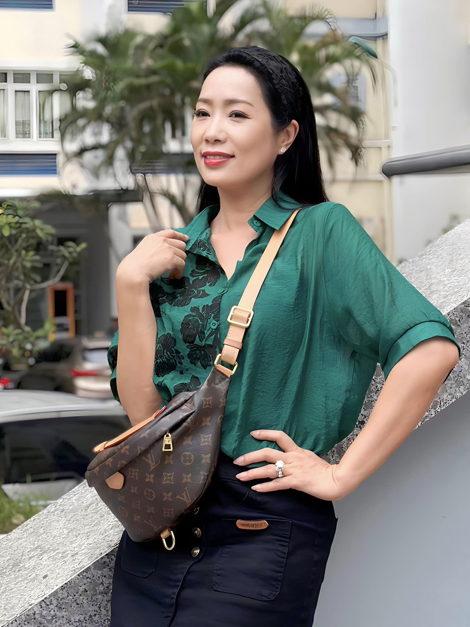 Á hậu Việt Nam đầu tiên được phong Nghệ sĩ Nhân dân ảnh 6
