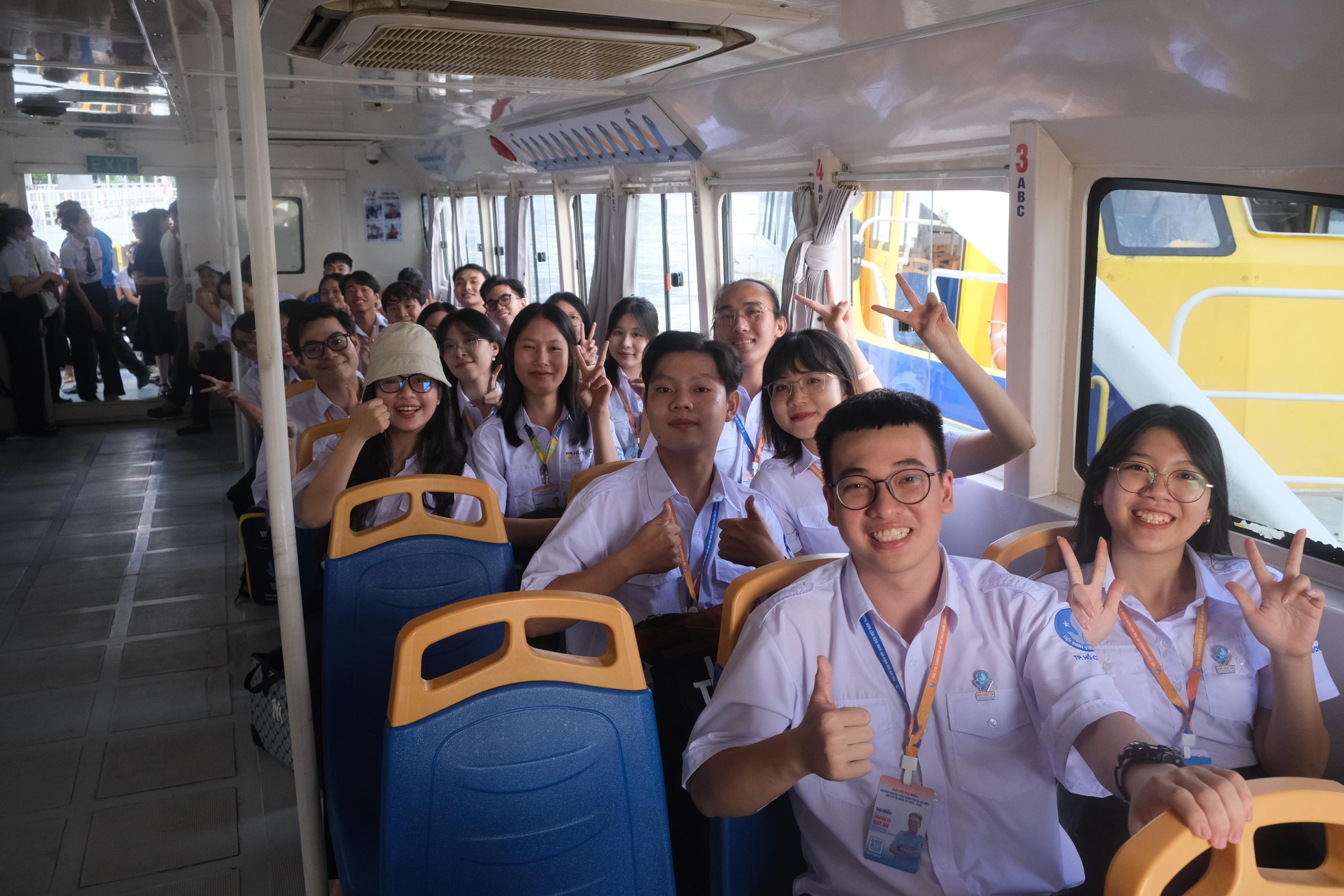 Hàng trăm đại biểu Hội Sinh viên Việt Nam trải nghiệm tàu Metro số 1 Bến Thành - Suối Tiên ảnh 4
