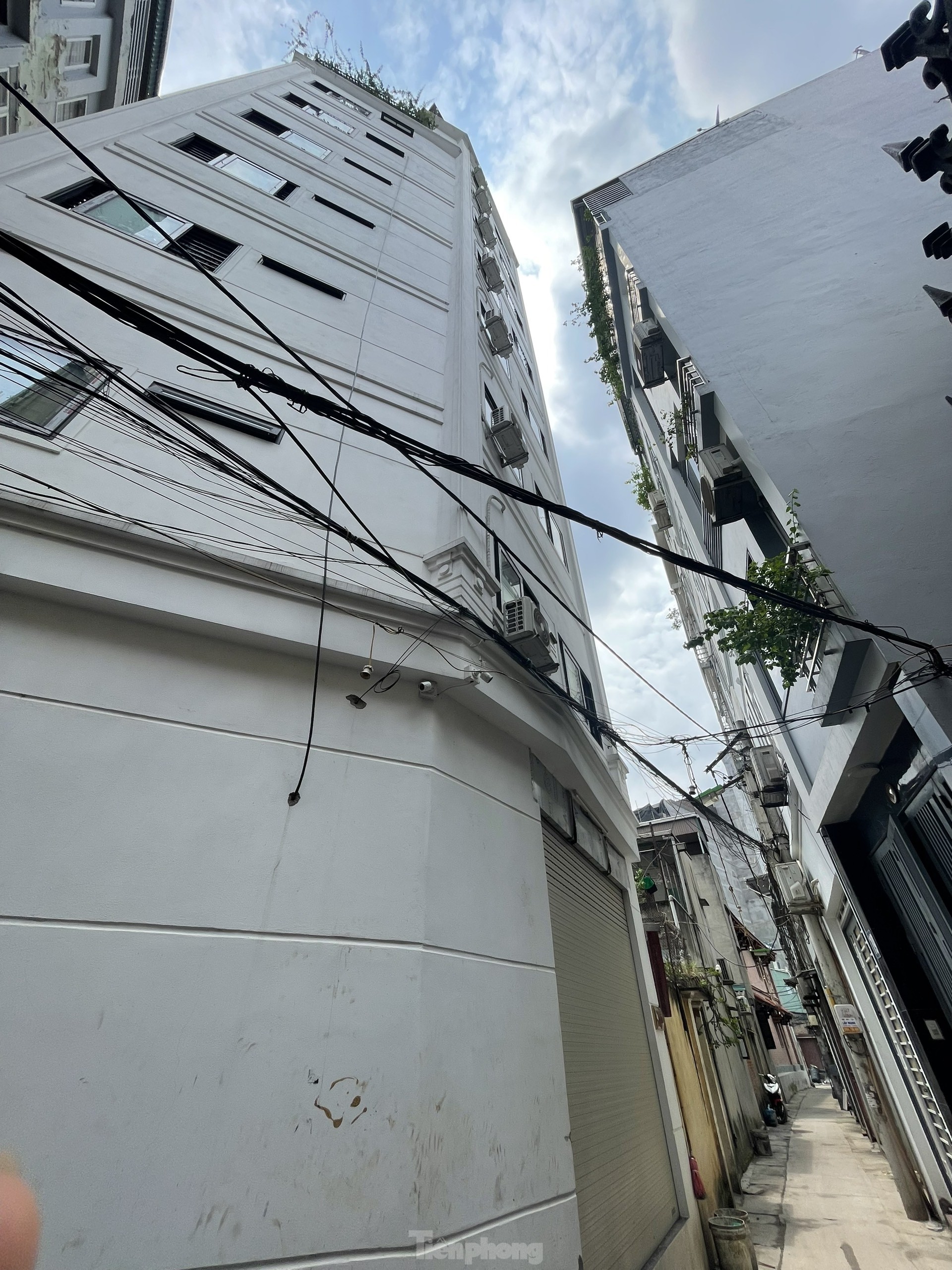 'Đại công trường' chung cư mini cấp tập xây dựng cả ngày lẫn đêm sau vụ cháy ảnh 19