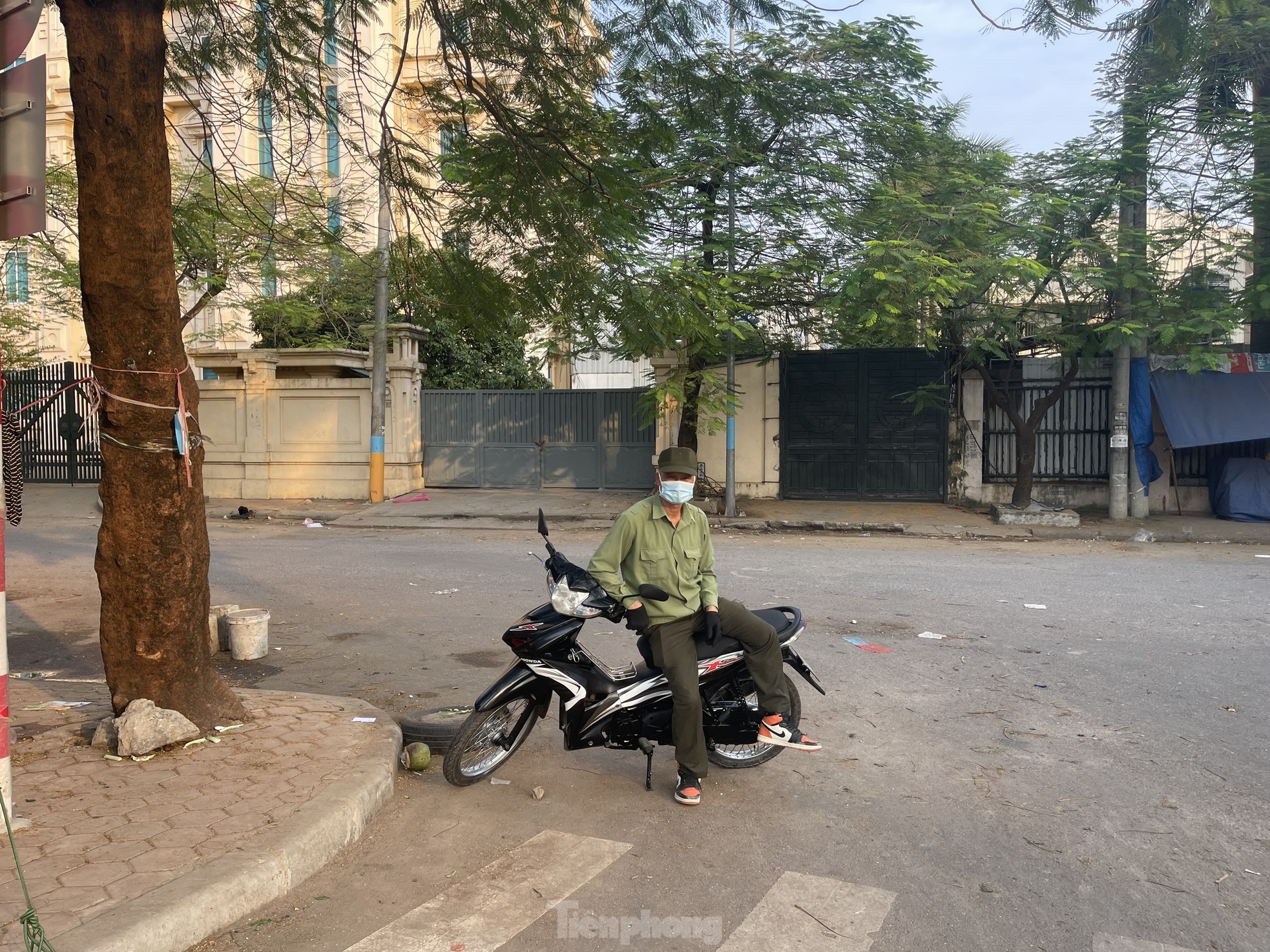 Nhếch nhác, hoang tàn dự án chợ đầu mối Minh Khai 20 năm vẫn 'trên giấy' ảnh 24