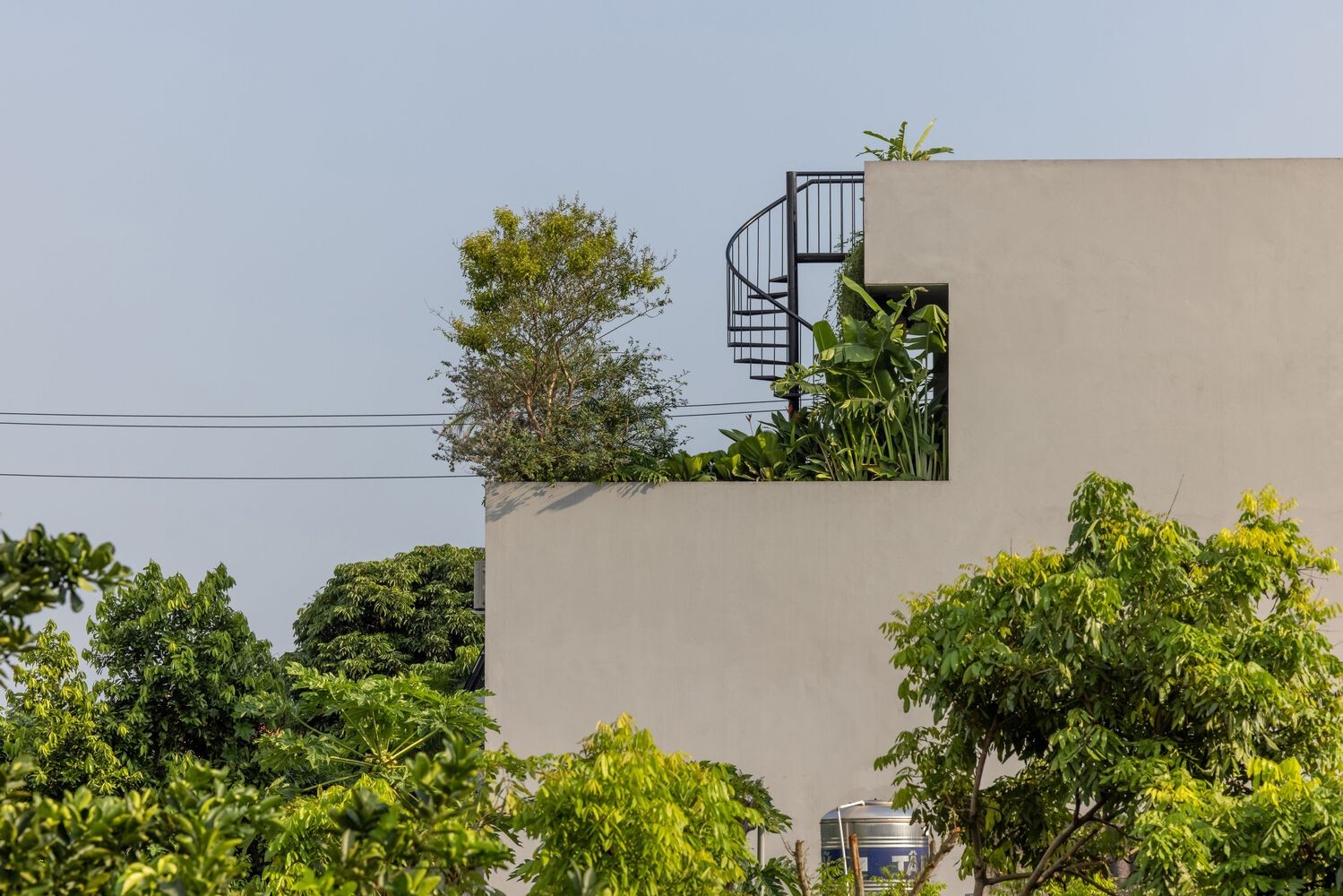 Nhà ống hướng Tây luôn thoáng mát nhờ cách thiết kế đặc biệt ảnh 10