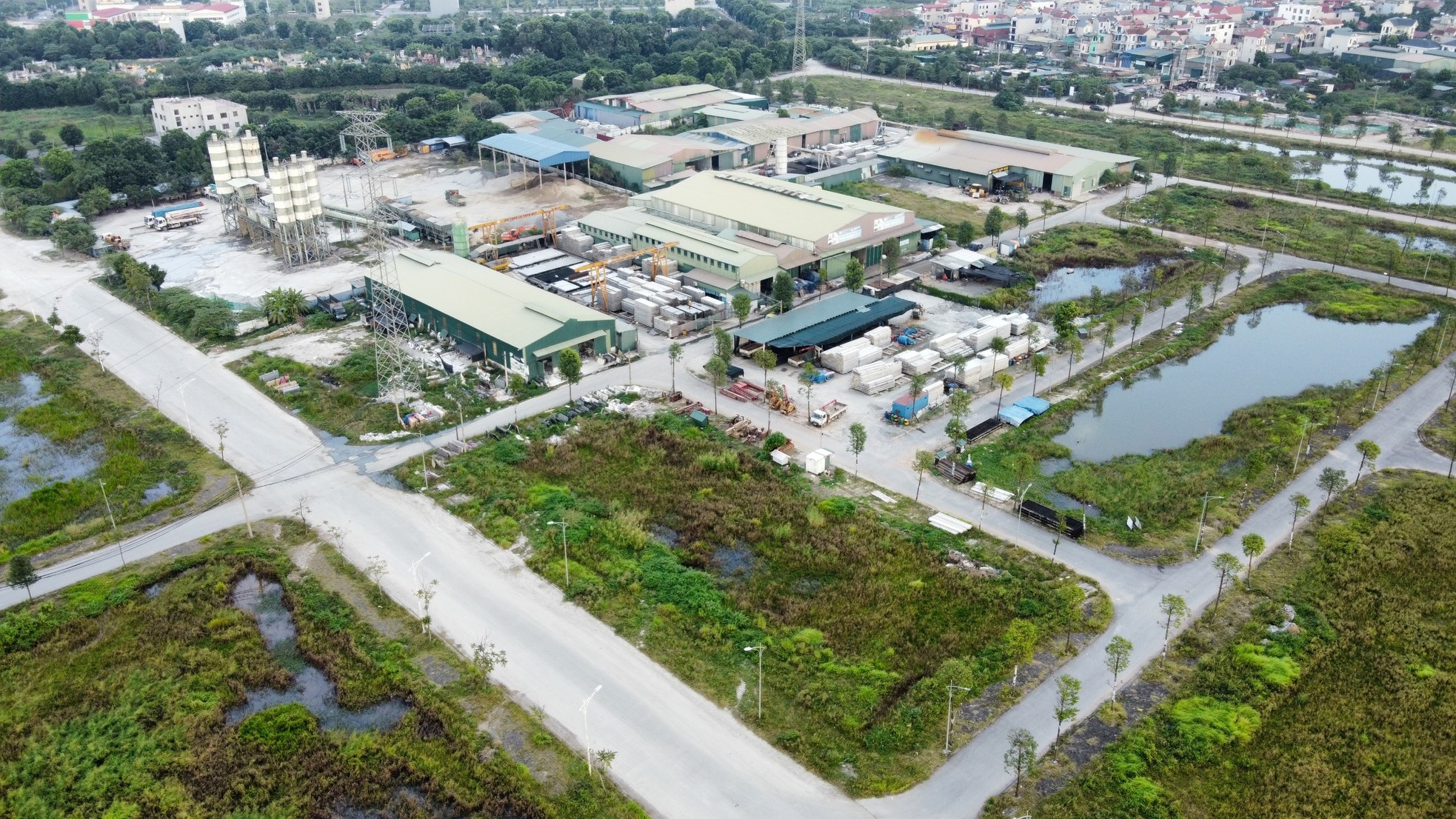 Cận cảnh biệt thự, trụ sở công ty, cây xăng xây sai quy hoạch ở khu đô thị Thanh Hà ảnh 10