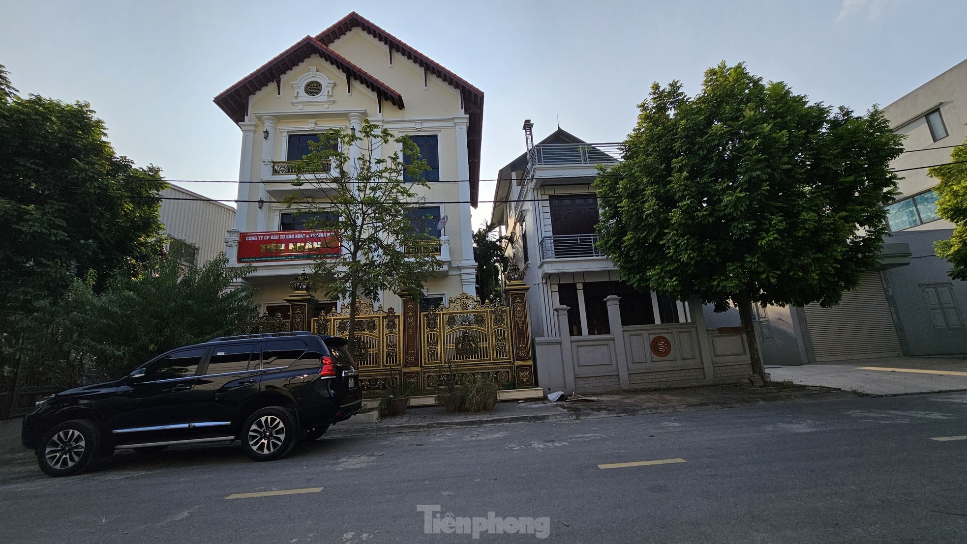 Cận cảnh loạt biệt thự 'mọc' trong cụm công nghiệp làng nghề ở Hà Nội ảnh 7