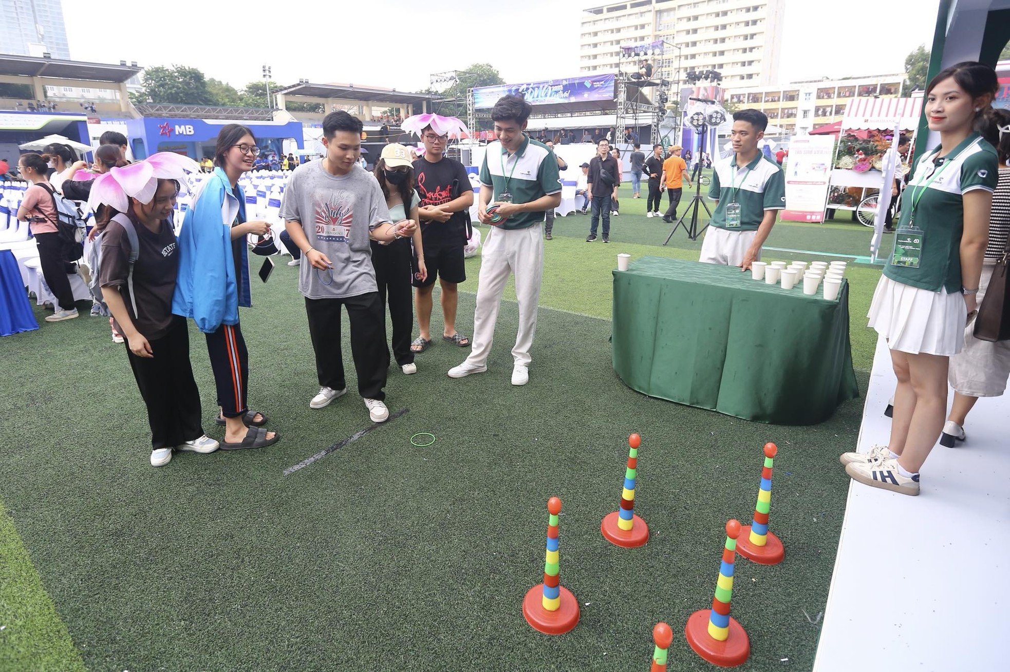 Sôi động không khí ngày khai mạc Sóng Festival 2023 ảnh 14