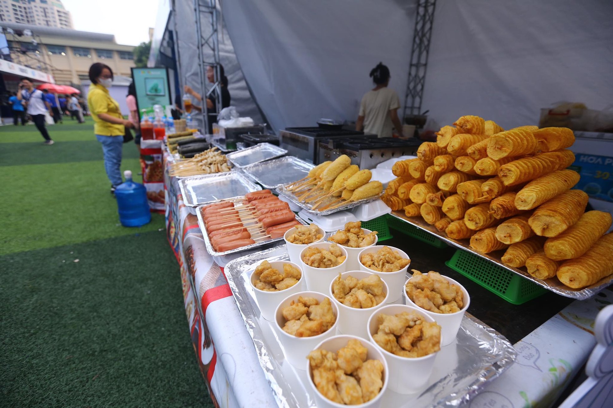 Sôi động không khí ngày khai mạc Sóng Festival 2023 ảnh 7