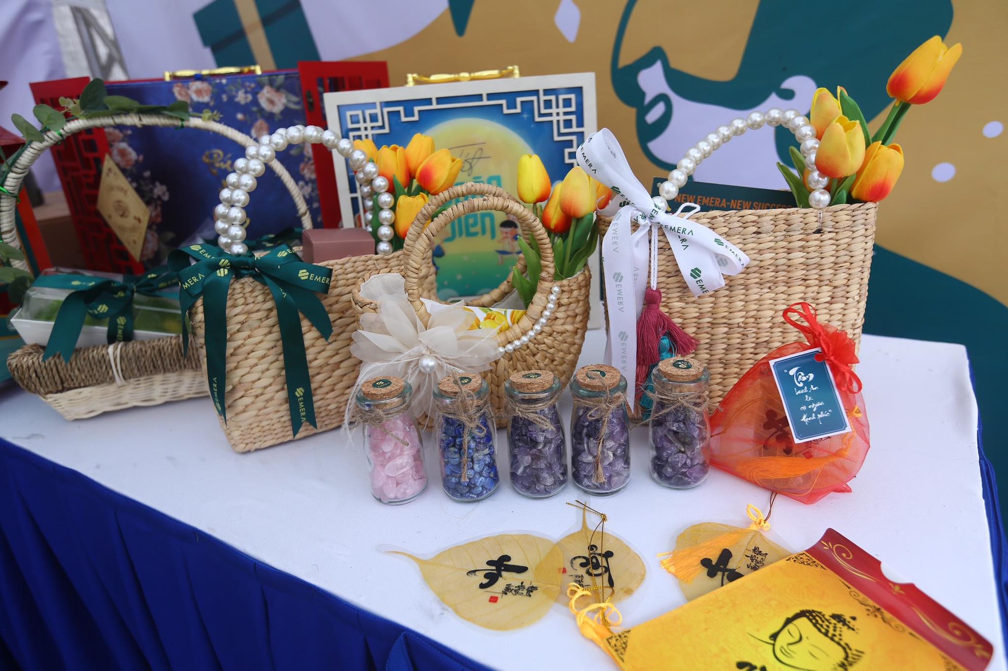 Nườm nượp check-in, mở thẻ, nhận quà tại Sóng Festival ảnh 15