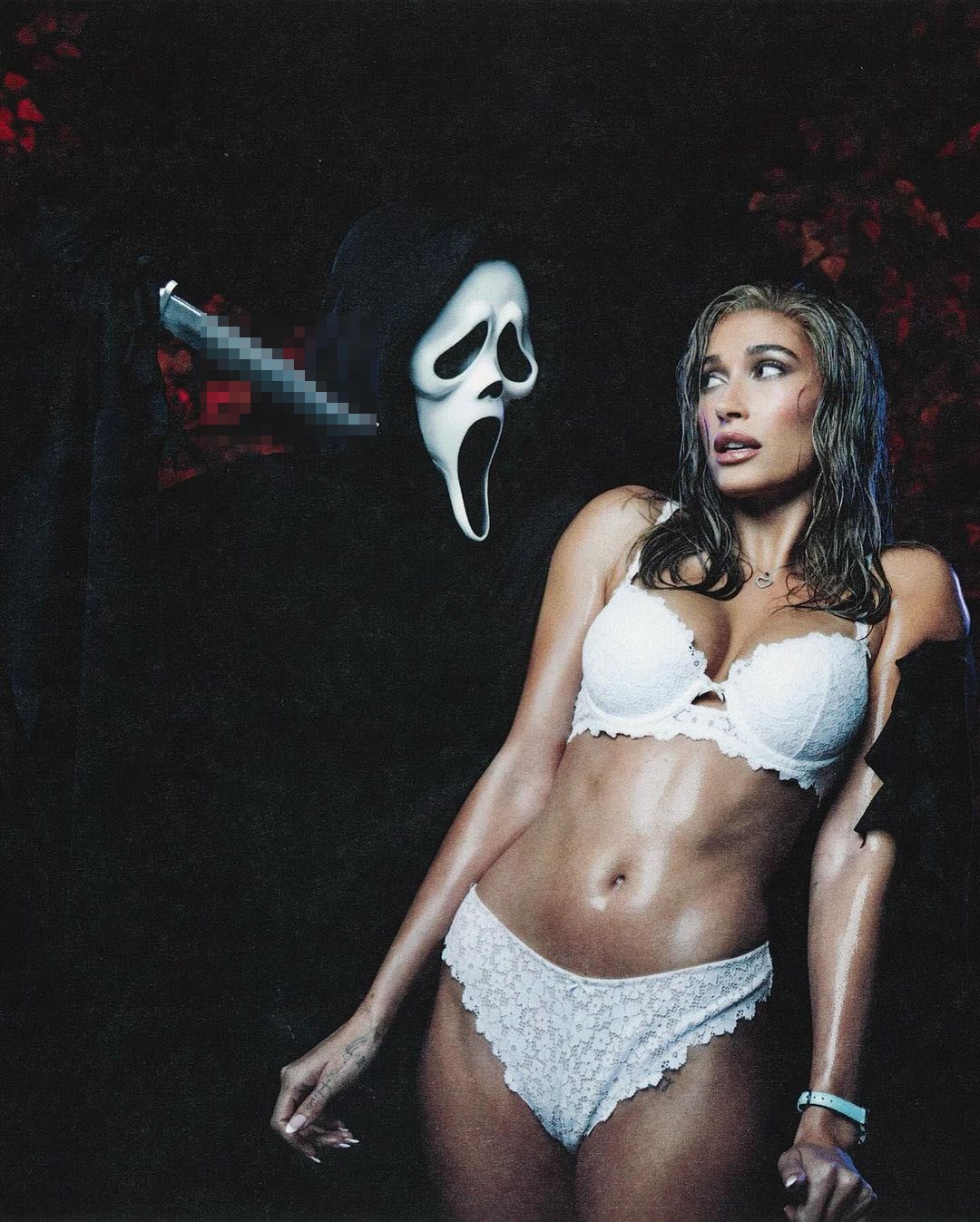 Justin Bieber's wife's lingerie photo on Halloween caused a storm on the internet 6