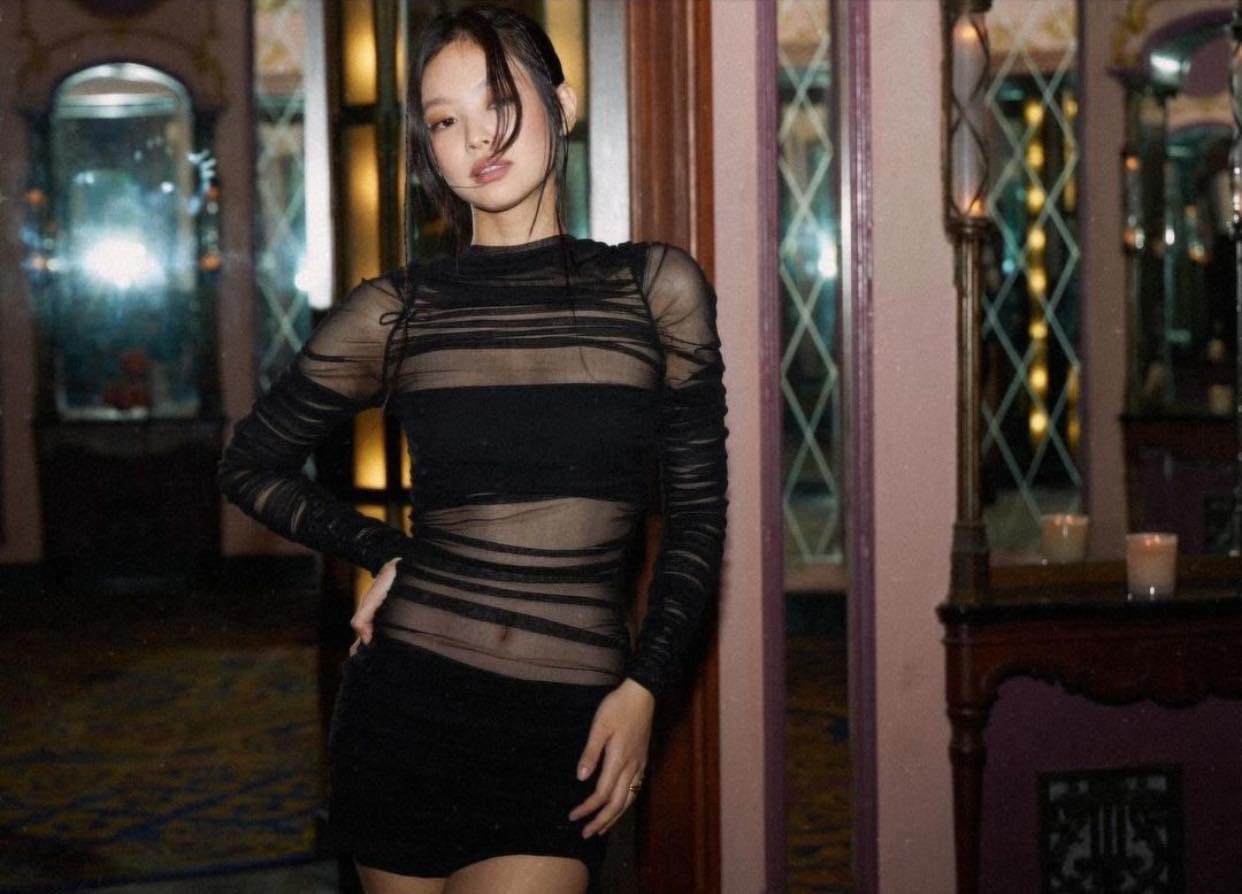 Sinh nhật Jennie Blackpink 25 tuổi: Ngắm 25 bộ trang phục 'bắt mắt' nhất |  Giải Cống hiến