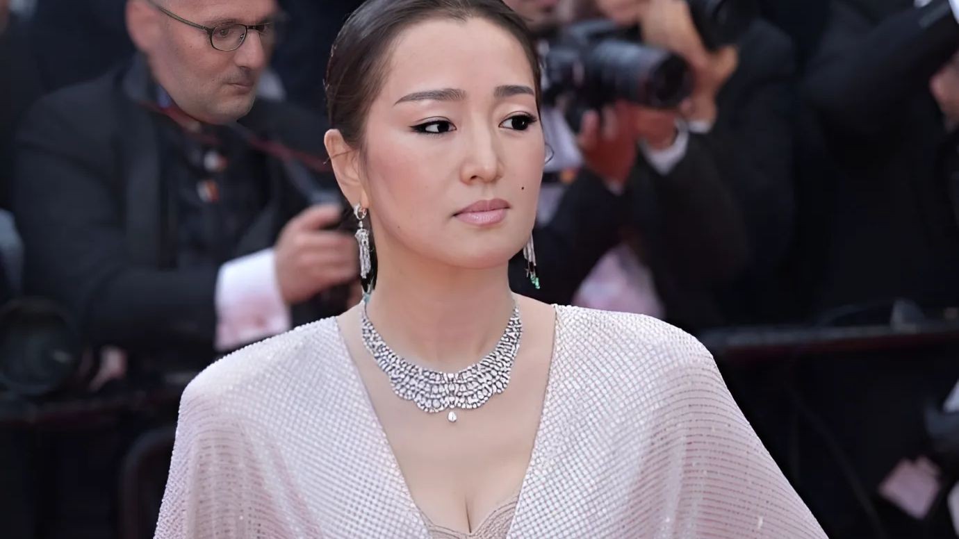 Muối mặt vì bị đuổi khéo khỏi thảm đỏ Cannes ảnh 6