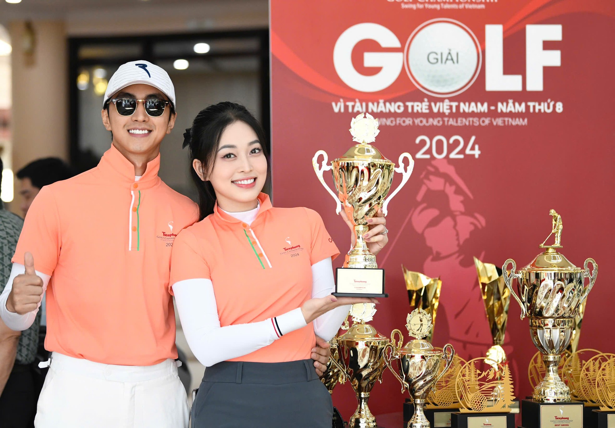 Nhà báo Long Vũ cùng vợ chồng Bình An - Phương Nga chinh phục Tiền Phong Golf Championship 2024 ảnh 3