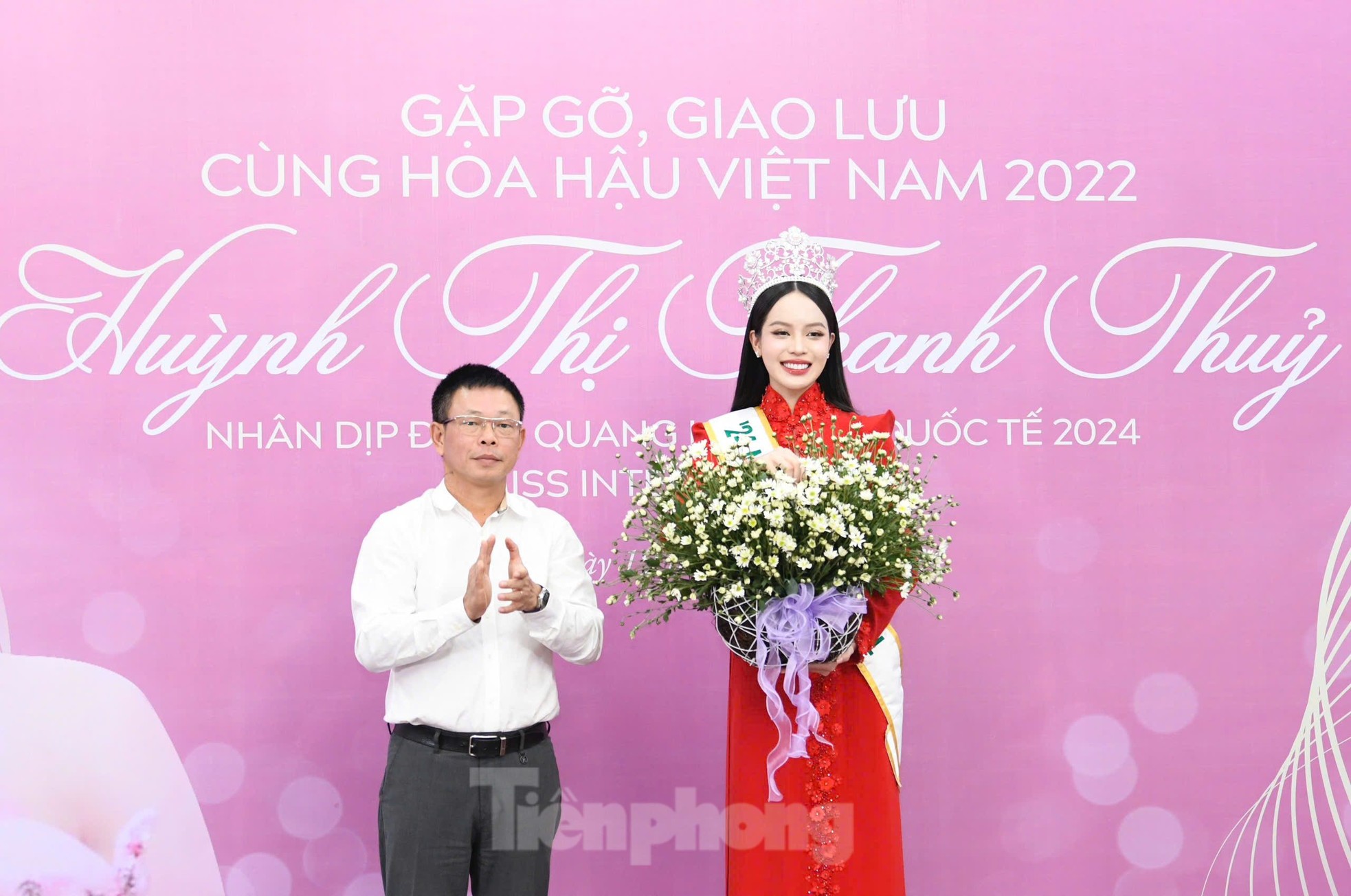 Tổng Biên tập báo Tiền Phong: 'Thanh Thủy là tấm gương cho thí sinh Hoa hậu Việt Nam sắp tới' ảnh 13