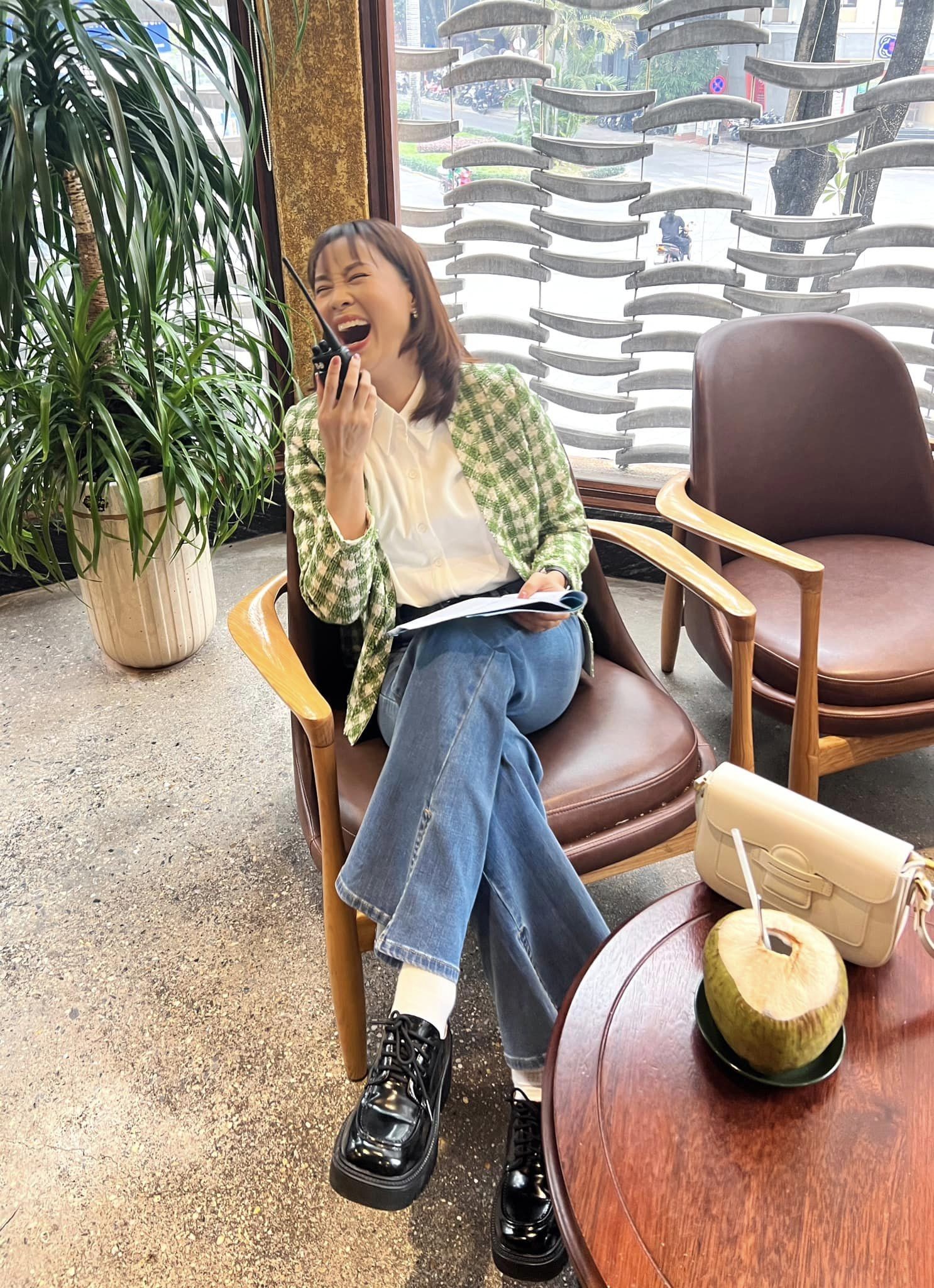 Showbiz 26/1: Trước chung kết Chị đẹp, Mỹ Linh xin dừng cuộc chơi, Diệp Lâm Anh bật khóc ảnh 4