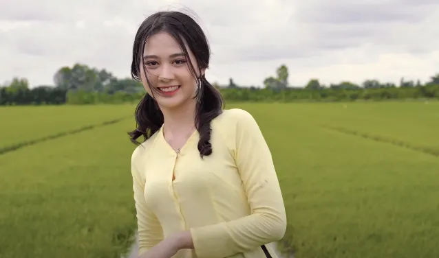 Nhan sắc bạn gái sinh năm 2003 của Hoài Lâm ảnh 5