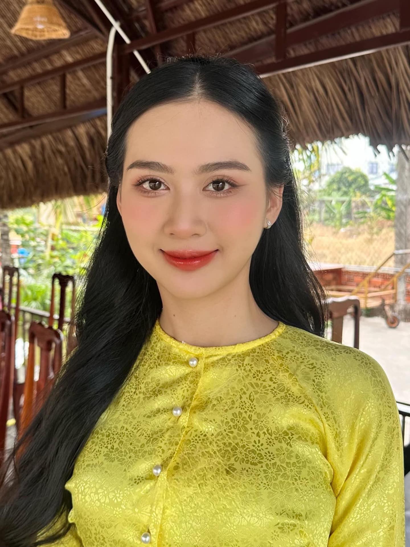 Nhan sắc bạn gái sinh năm 2003 của Hoài Lâm ảnh 7