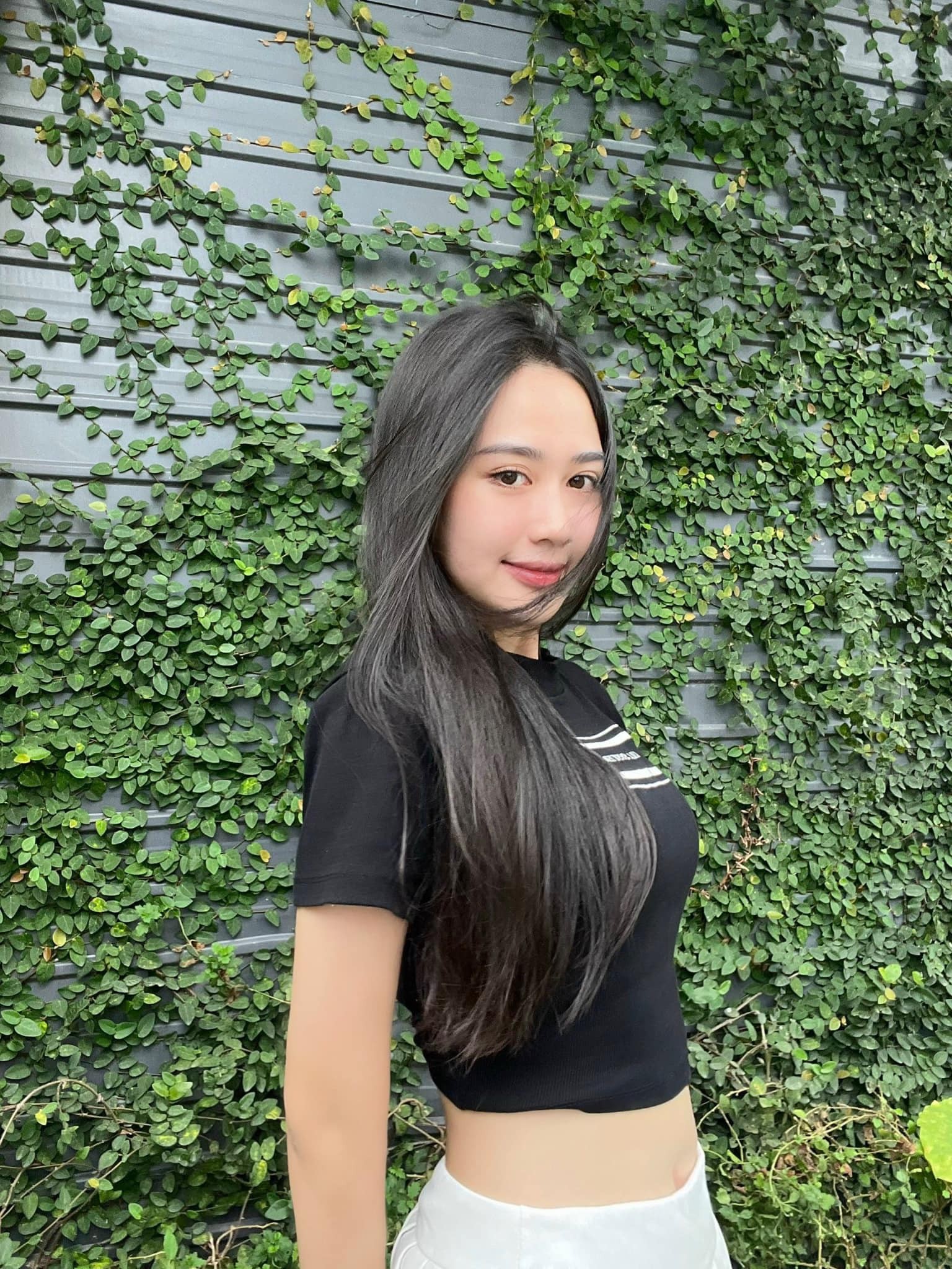 Nhan sắc bạn gái sinh năm 2003 của Hoài Lâm ảnh 1