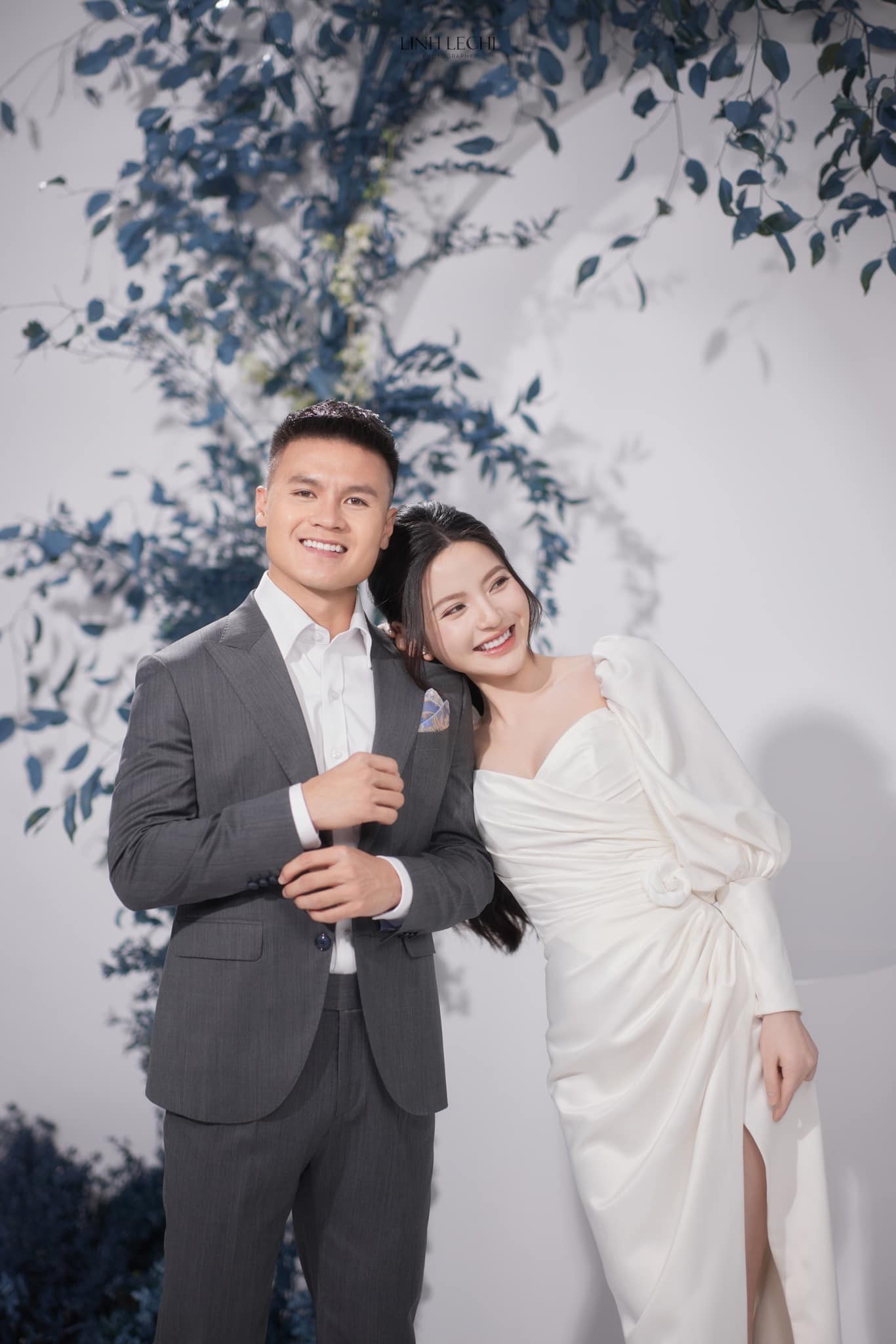 Váy cưới hơn 200 triệu đồng của Chu Thanh Huyền ảnh 15