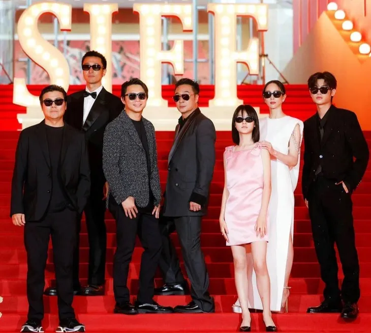 Showbiz 17/6: Quốc Tuấn xấu hổ khi được gọi là ông bố quốc dân ảnh 2