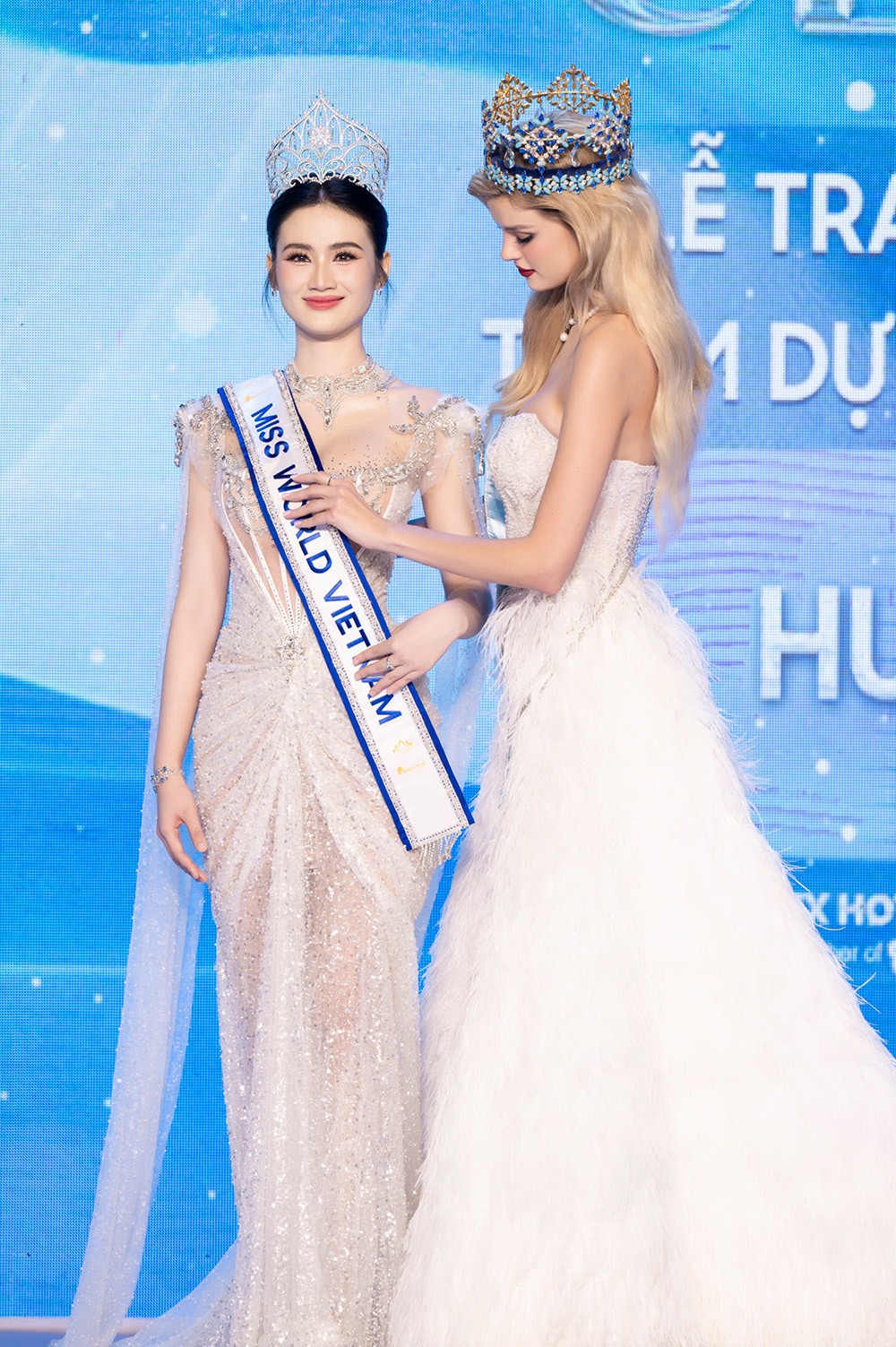 Showbiz 23/6: Quang Lê kể bị chèn ép ảnh 3