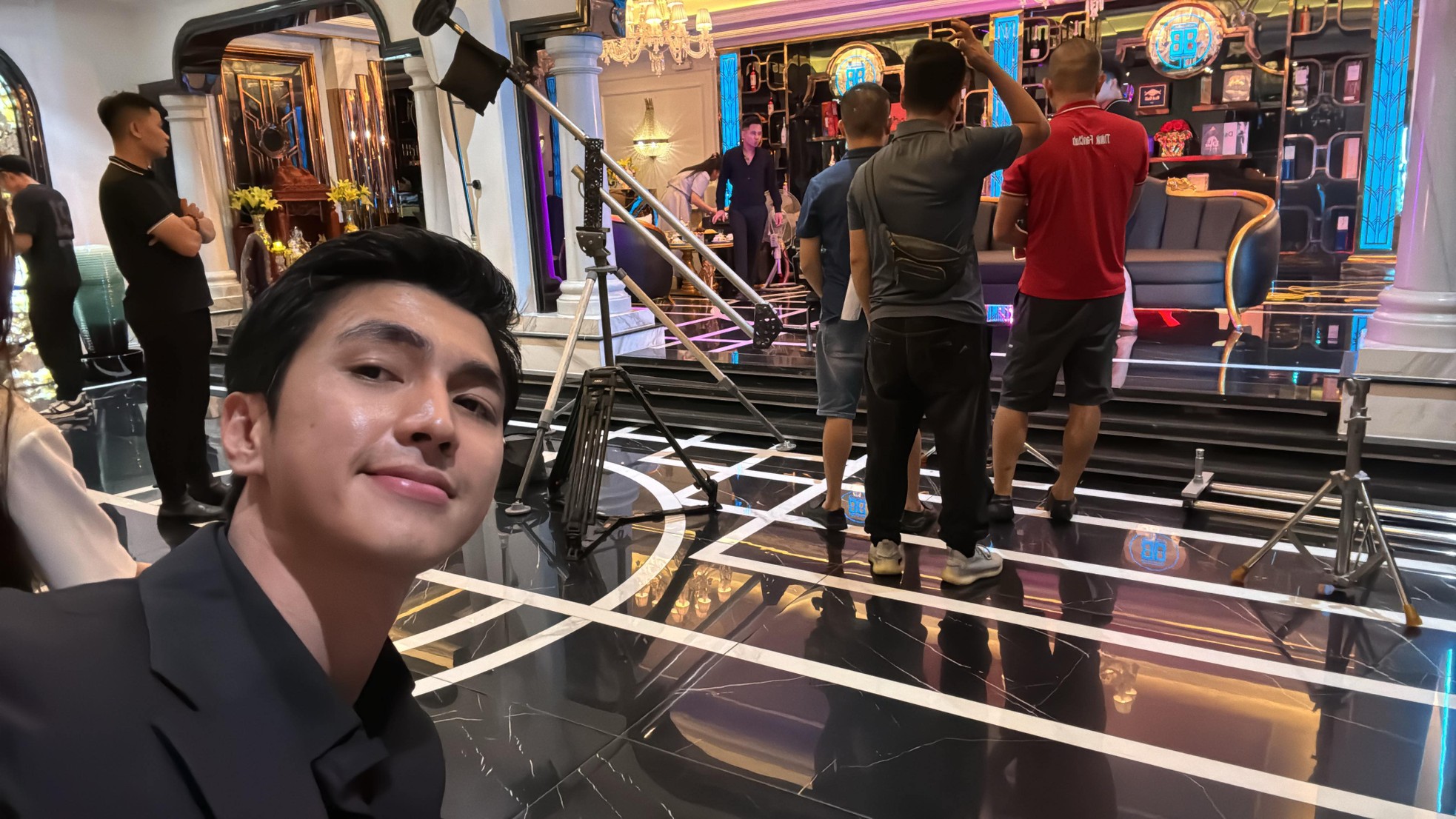 Showbiz 25/6: Diễn viên Bình An đứt dây chằng ảnh 1