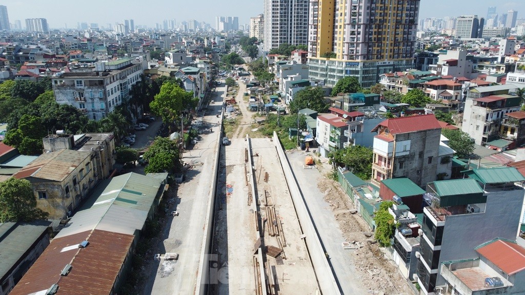 Hình hài 'kỳ dị' tuyến đường Vành đai 2,5 qua Hoàng Mai ảnh 4