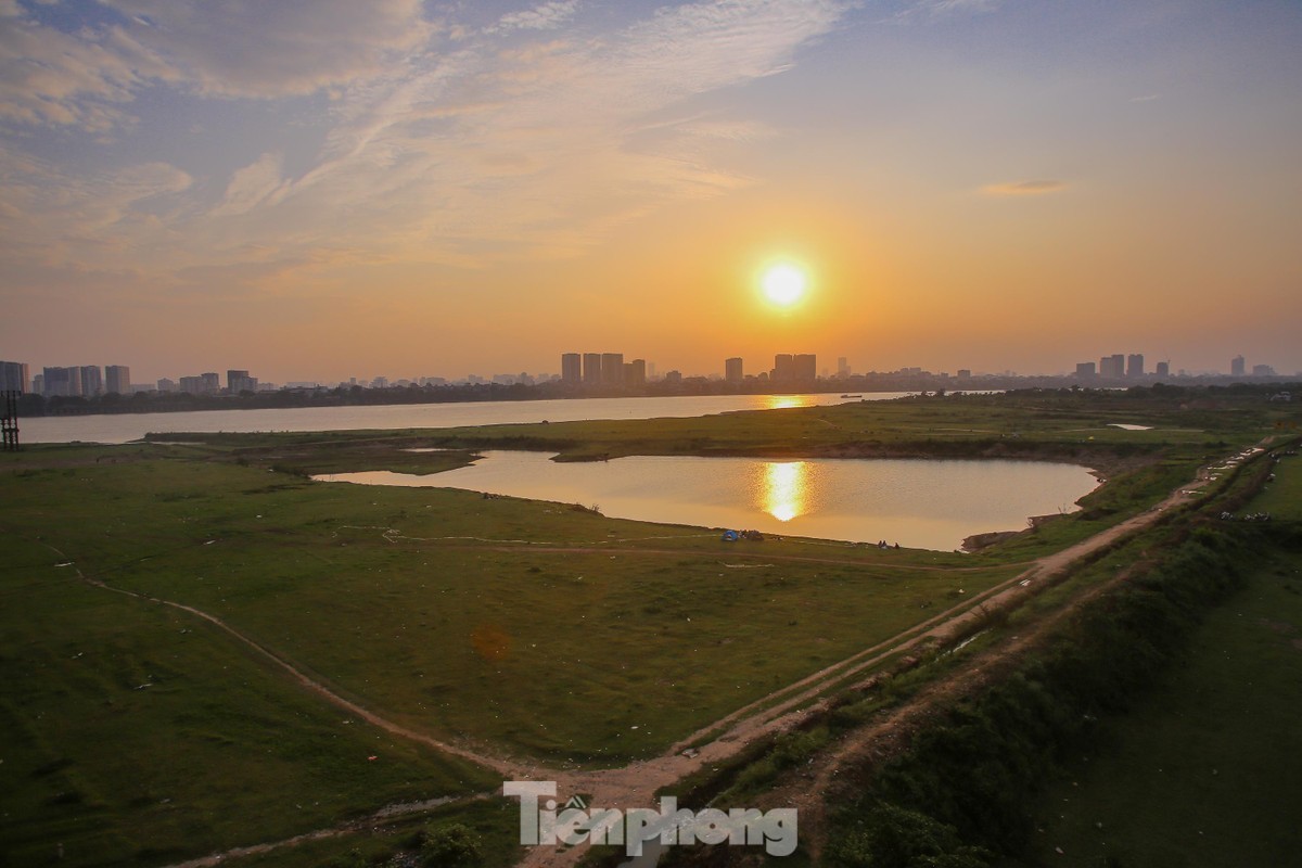 'Điểm cắm trại tuyệt vời giữa lòng Thủ đô' chìm sâu trong biển nước ảnh 17