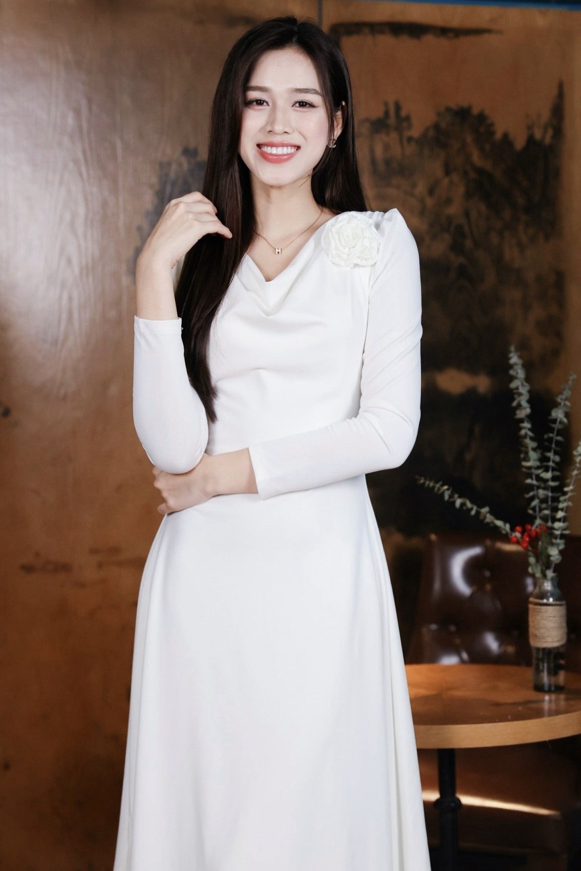 Hoa hậu Đỗ Thị Hà: ‘Gặp đúng người, tôi kết hôn sớm’ ảnh 10