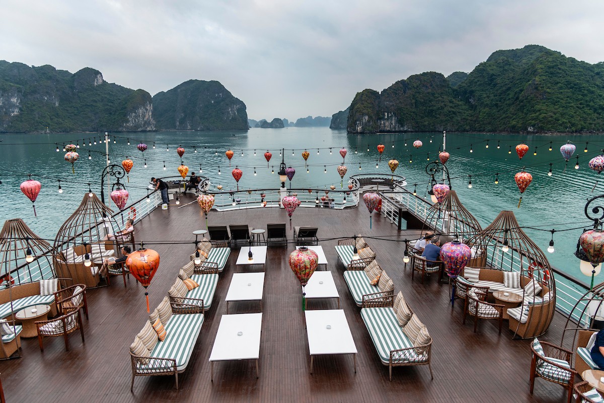 Dàn ô tô cổ nổi tiếng thế giới tới Hà Nội 'du xuân' ảnh 9