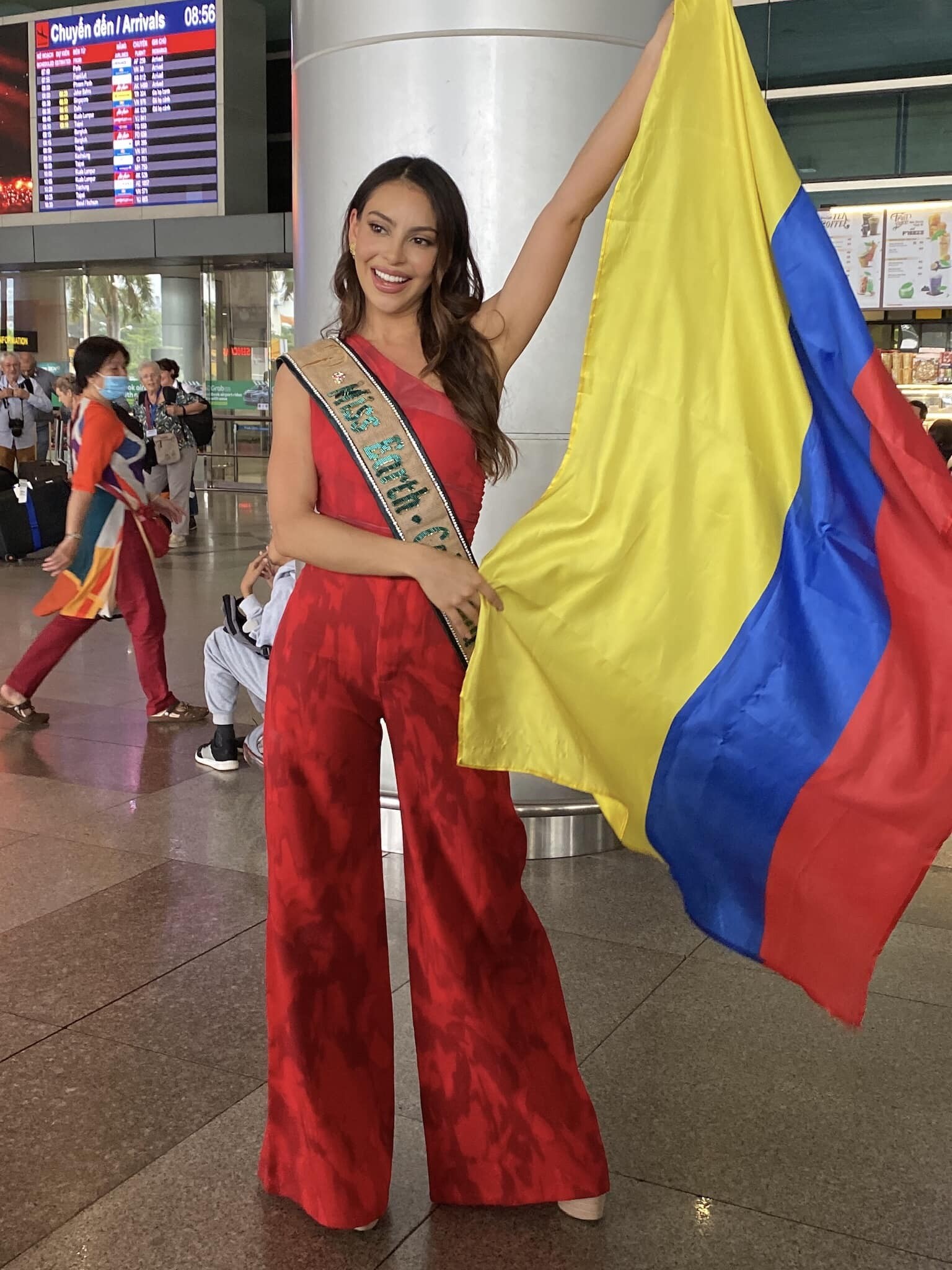 Người rất đẹp Philippines đem áo dài xuyên thấu quý phái nước ta thi đua hoa khôi hình ảnh 12