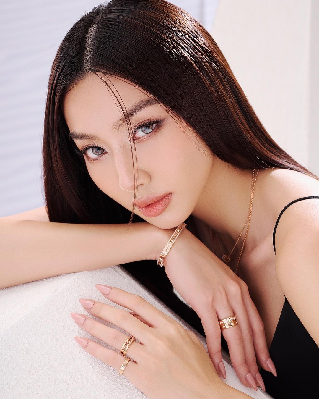 Thùy Tiên kiếm được 240 tỷ đồng sau đăng quang hoa hậu? ảnh 2