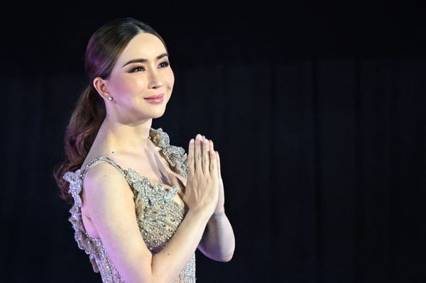 Chiêu trò bị lật tẩy của Hoa hậu Hoàn vũ ảnh 2
