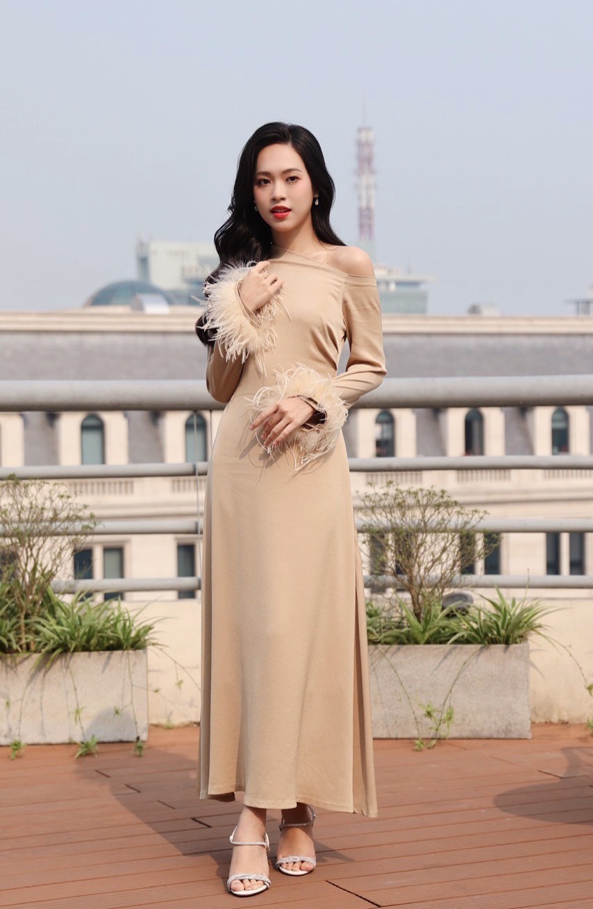 Đỗ Thị Hà, Huyền My rạng rỡ tại họp báo Tiền Phong Marathon 2024 ảnh 9
