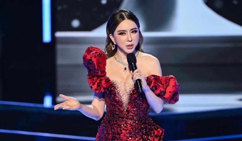 Hoa hậu Hoàn vũ bị chê là rạp xiếc ảnh 7