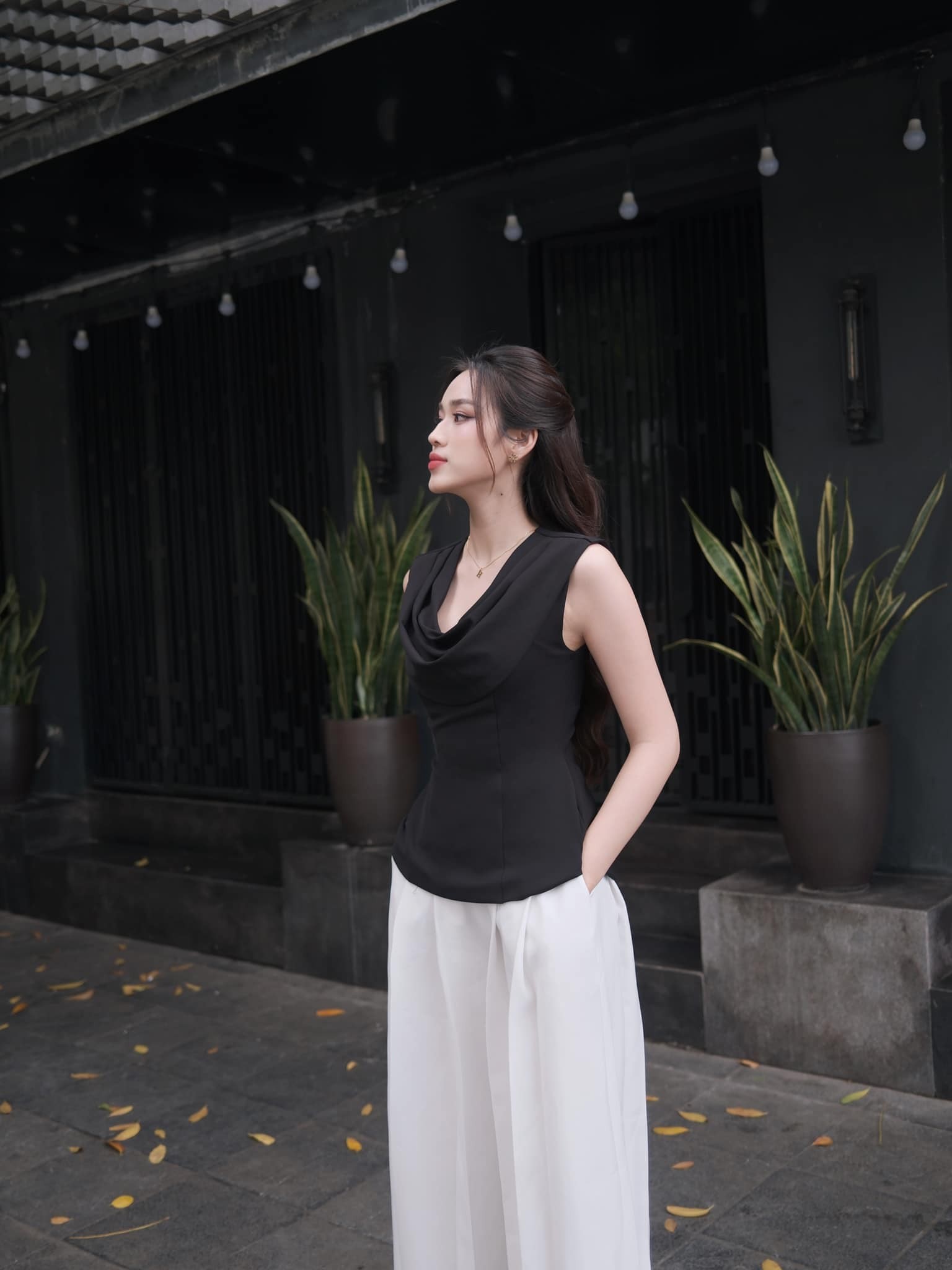Dàn hoa, á hậu mặc nóng bỏng trong kỳ nghỉ lễ 30/4 ảnh 18