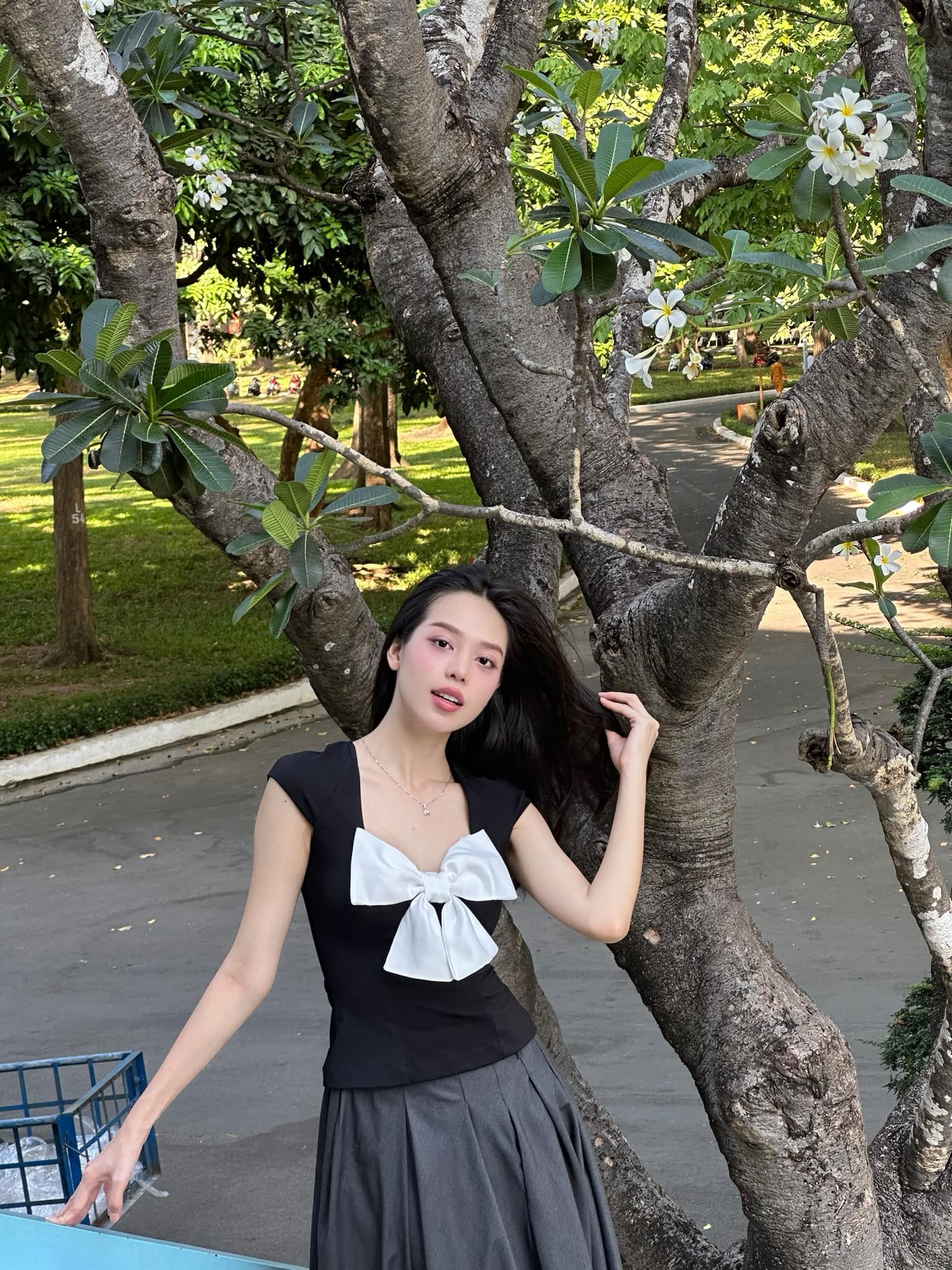 Dàn hoa, á hậu mặc nóng bỏng trong kỳ nghỉ lễ 30/4 ảnh 16