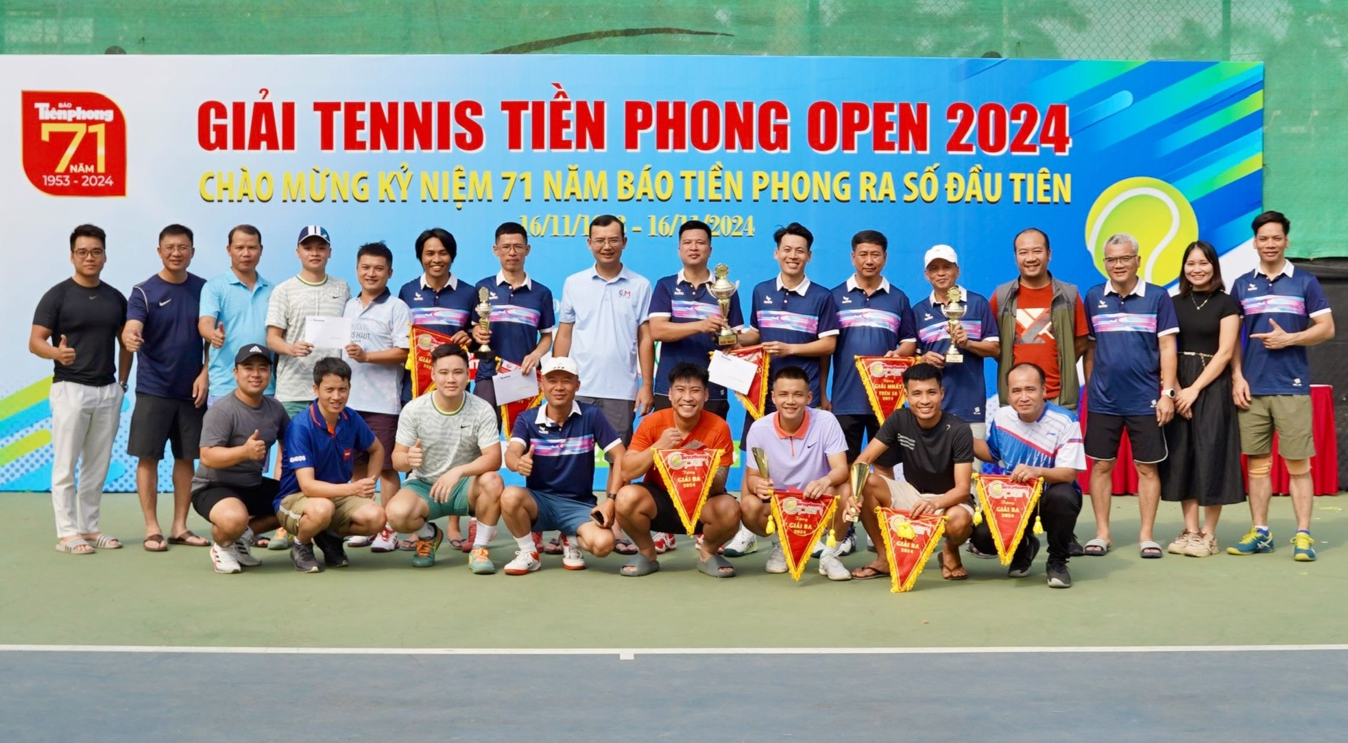 Các tay vợt CLB Tiền Phong đăng quang Giải tennis Tiền Phong mở rộng năm 2024 ảnh 1