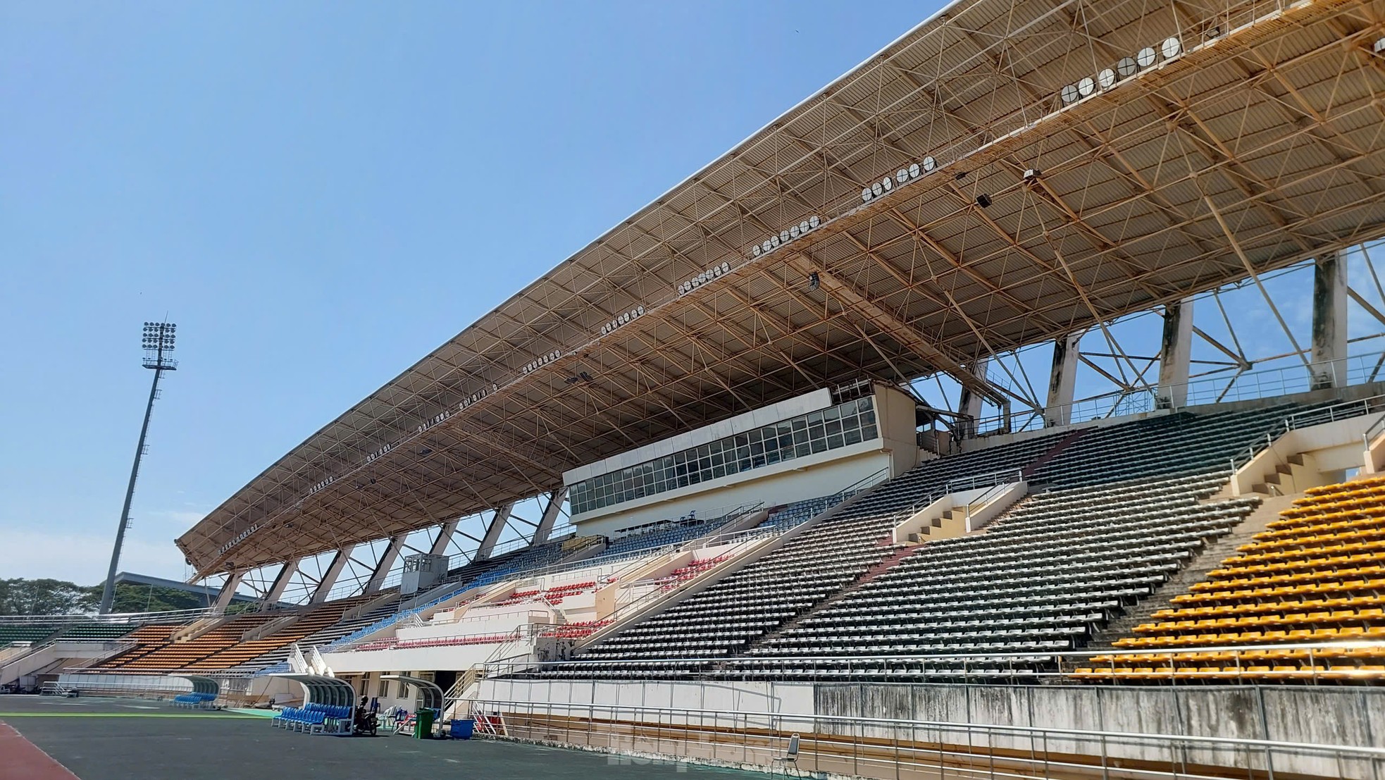 Cận cảnh New Laos National Stadium, nơi diễn ra trận ra quân ASEAN Cup 2024 của đội tuyển Việt Nam ảnh 12