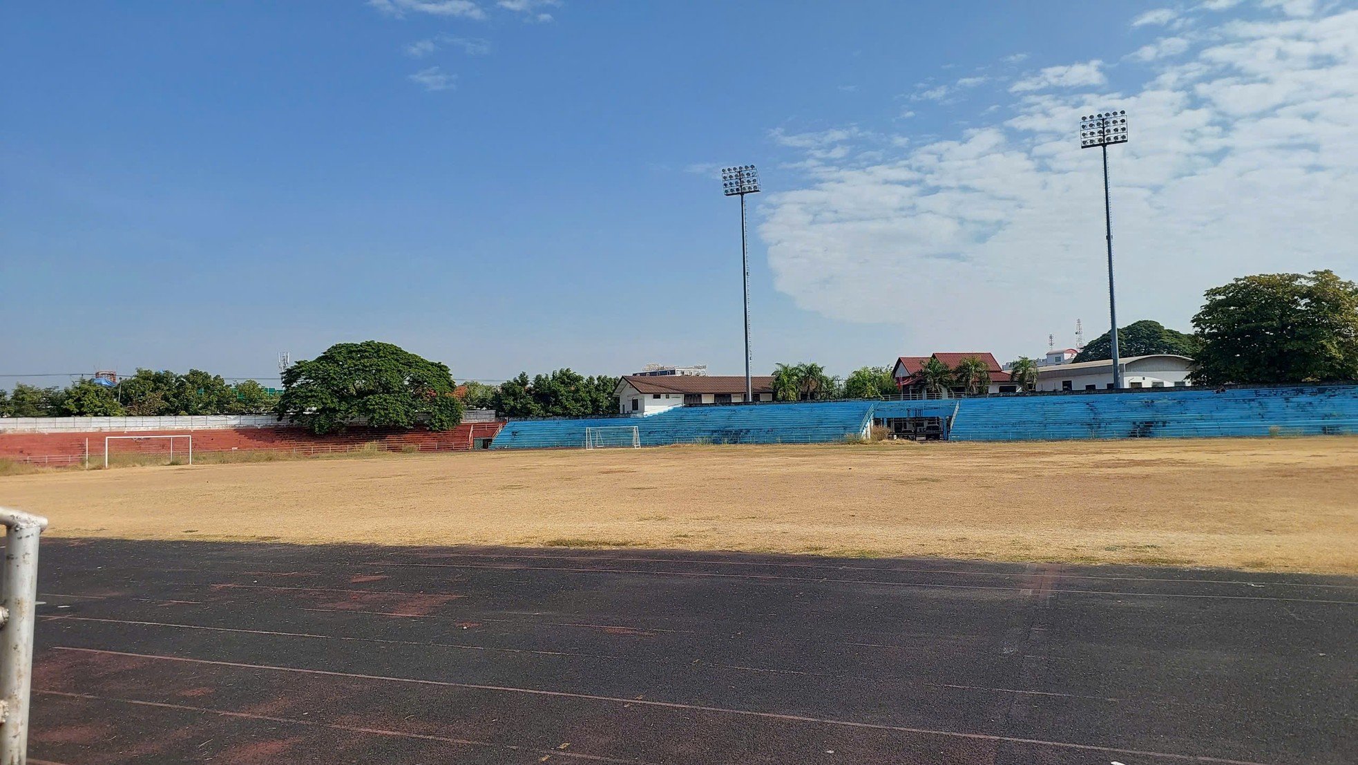 Cận cảnh New Laos National Stadium, nơi diễn ra trận ra quân ASEAN Cup 2024 của đội tuyển Việt Nam ảnh 1