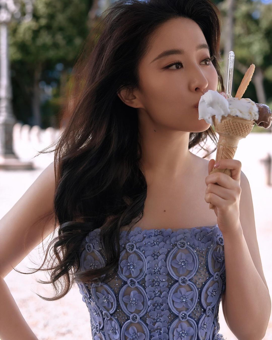 Lưu Diệc Phi sửa sai ảnh 11