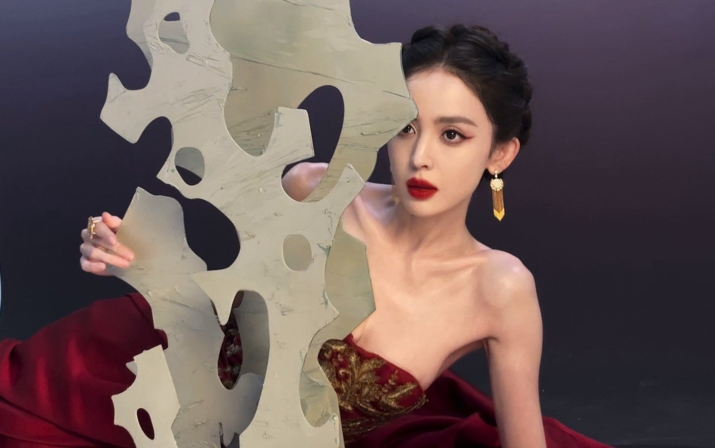 Dàn người đẹp gầy trơ xương ảnh 1