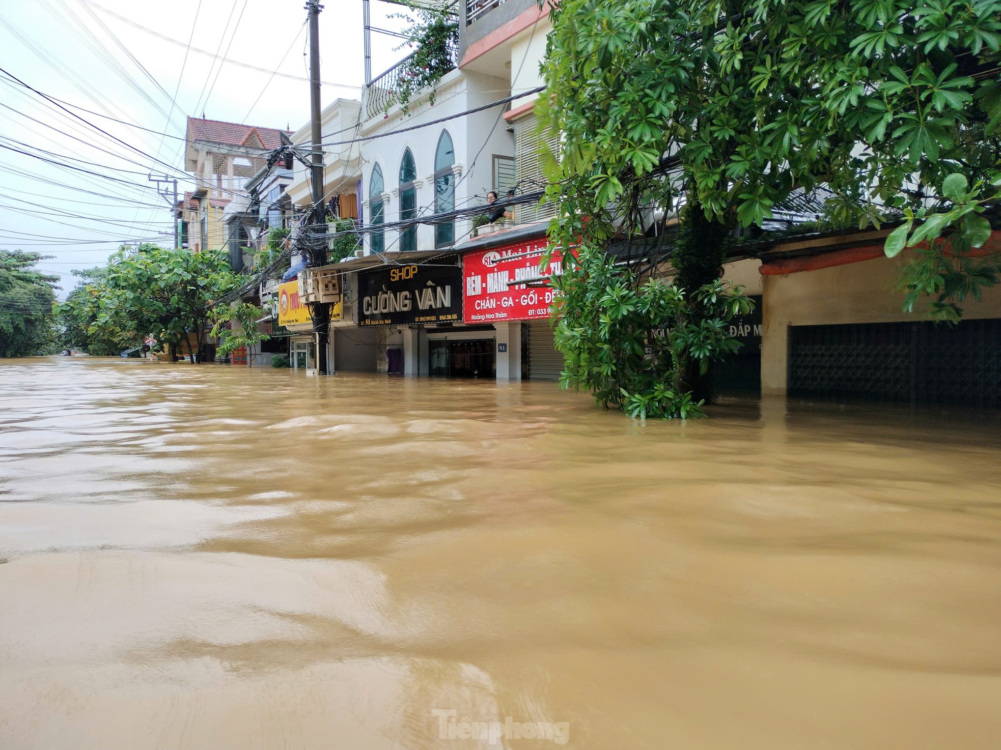 Thành phố Yên Bái chìm trong biển nước, cô lập nhiều phường xã ảnh 11