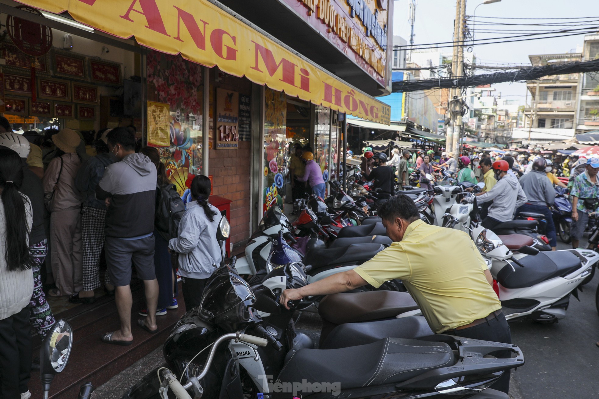 Chen chân mua vàng không quan trọng đắt rẻ, lời hay lỗ ảnh 7