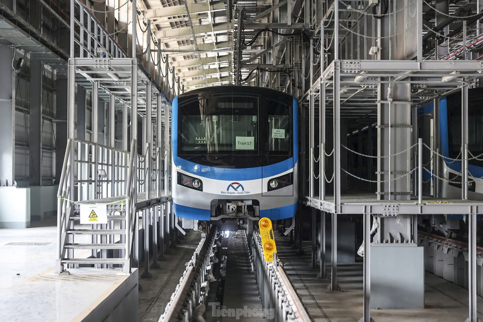 Bên trong 'đầu não' điều khiển 17 đoàn tàu metro tại TPHCM- Ảnh 4.