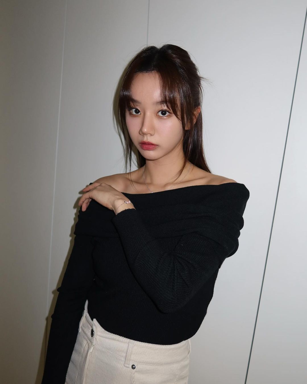 Gu thời trang đối nghịch của Hyeri - Han So Hee: Người giản đơn, người nổi loạn ảnh 12
