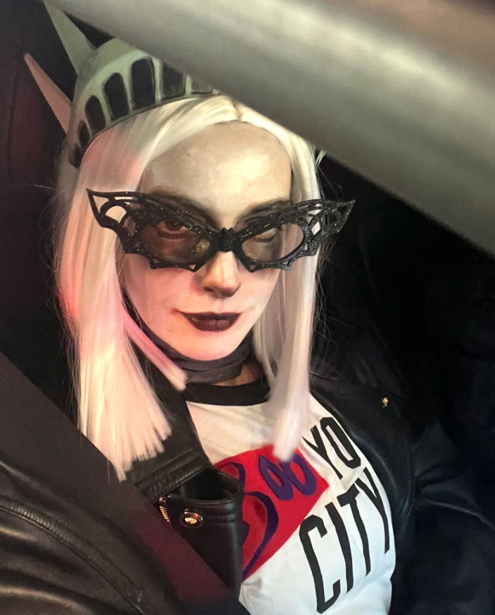 Dàn mỹ nhân "ồn" nhất mùa Halloween: Kylie Jenner, Mai Davika, Baifern cực bén ảnh 5