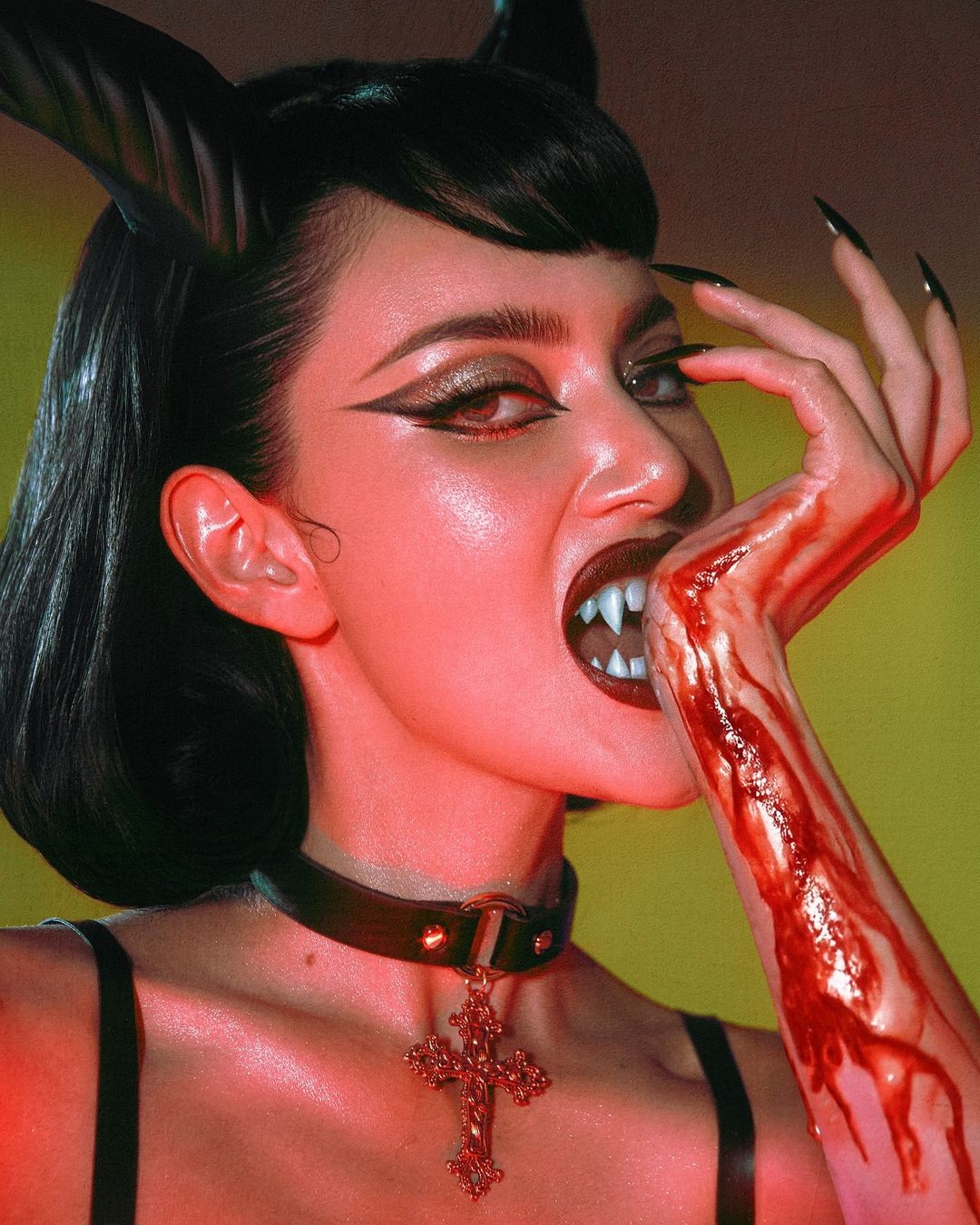 Dàn mỹ nhân "ồn" nhất mùa Halloween: Kylie Jenner, Mai Davika, Baifern cực bén ảnh 8