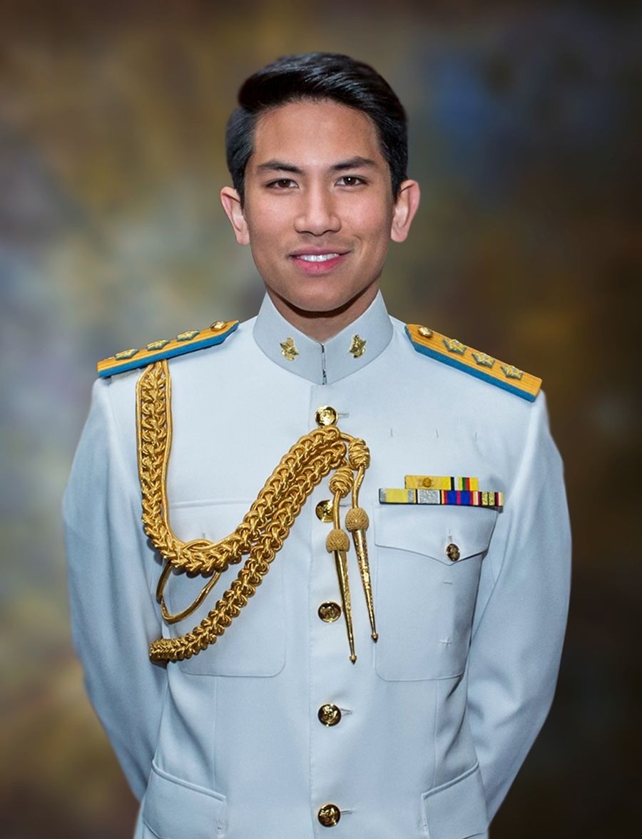 Sắc vóc và gia thế cô gái cưới Hoàng tử Brunei, hôn lễ tổ chức 10 ngày ảnh 17